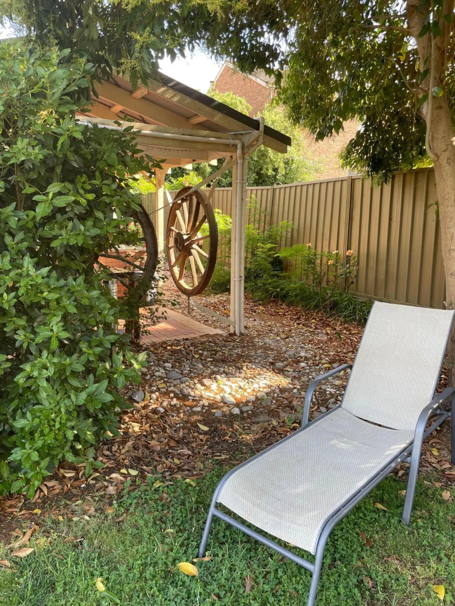 Swimming pool in Mercure Port of Echuca