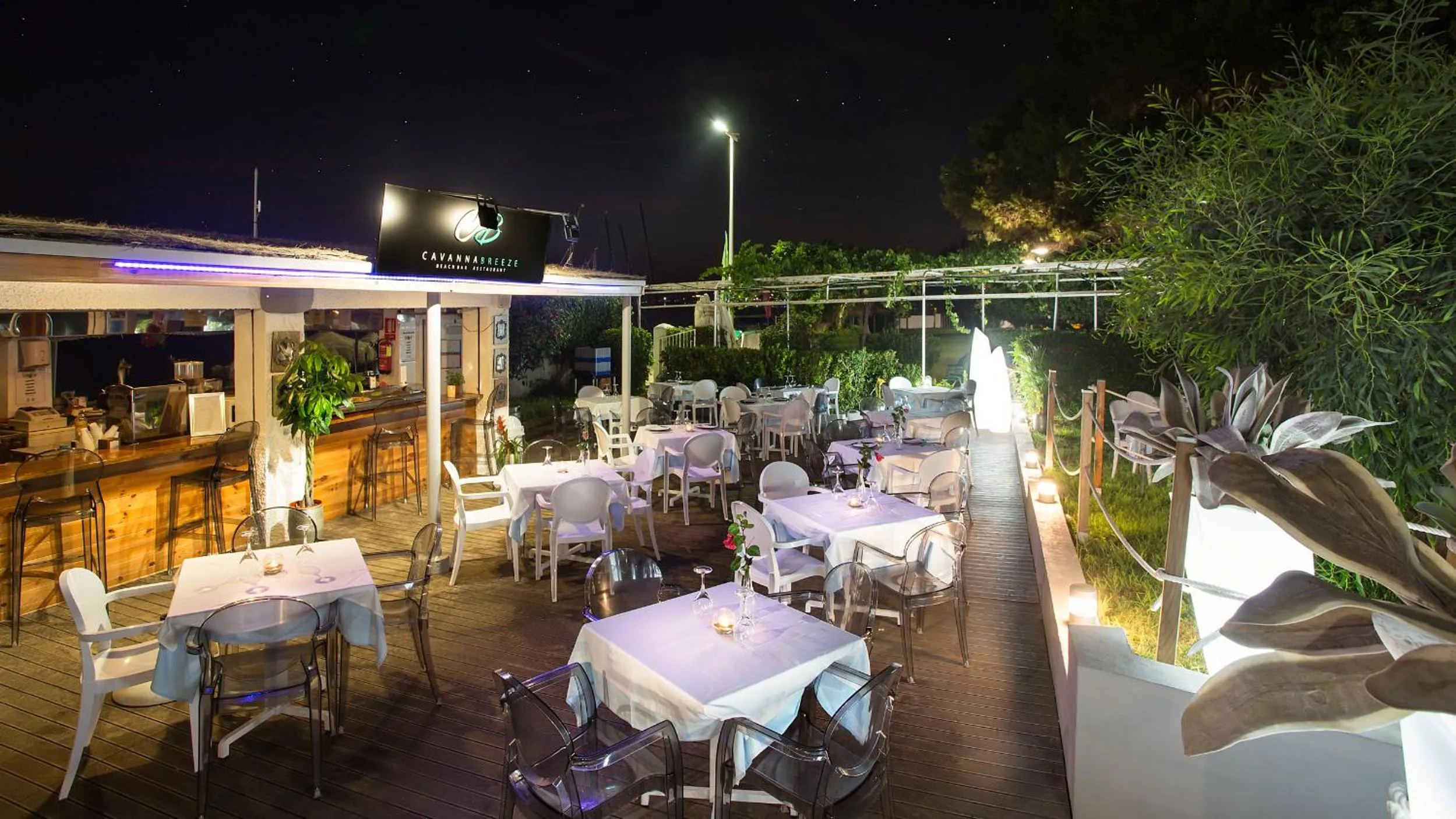 Restaurant/places to eat in Hotel Izán Cavanna