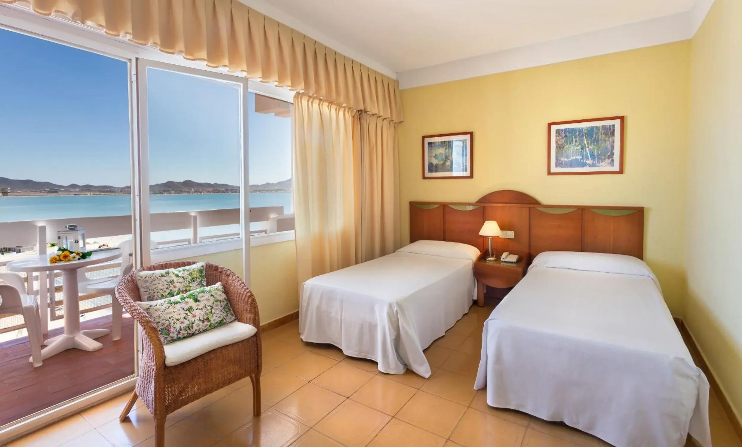 Decorative detail, Bed in Hotel Izán Cavanna Decorative detail, Bed in Hotel Izán Cavanna