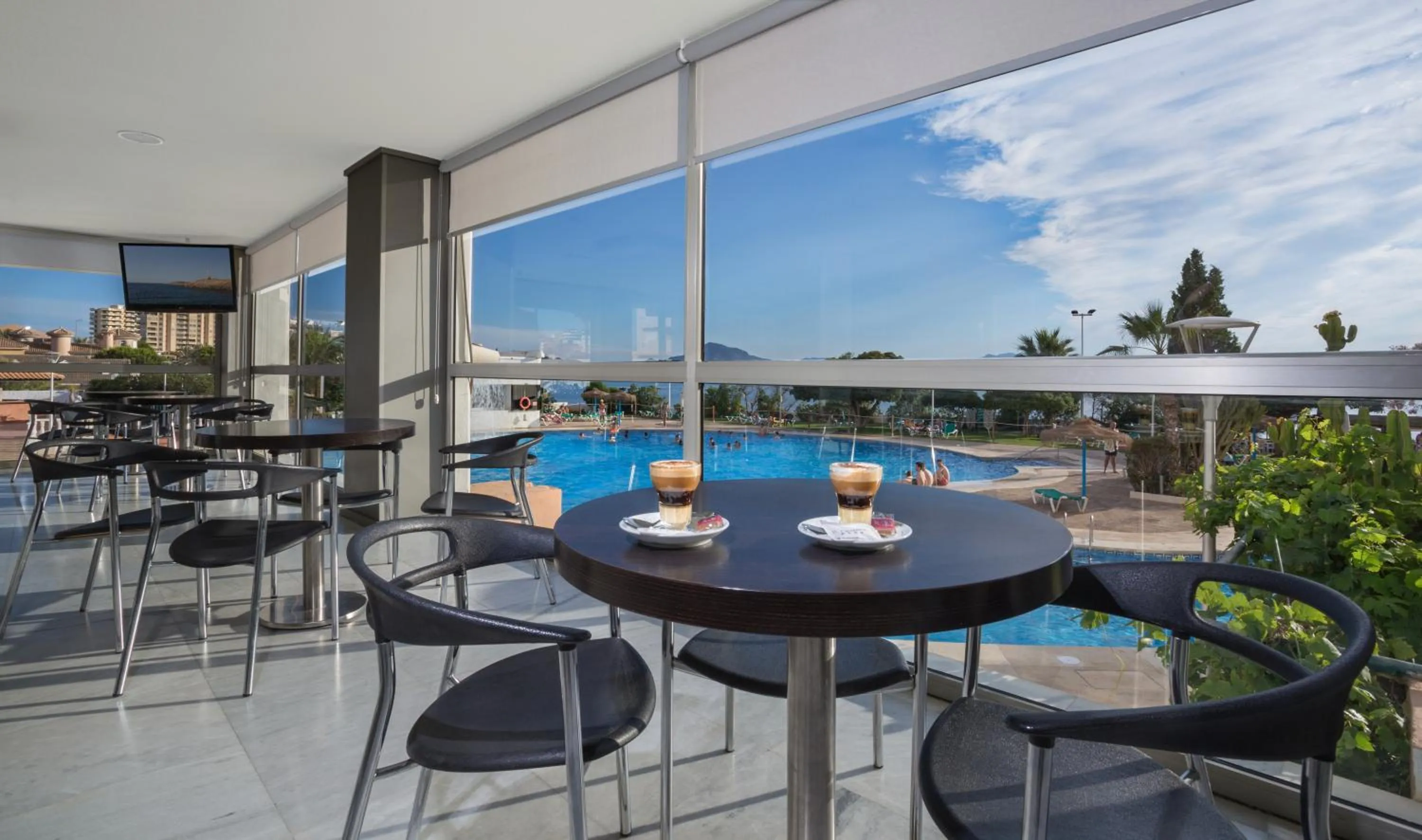 Restaurant/places to eat in Hotel Izán Cavanna