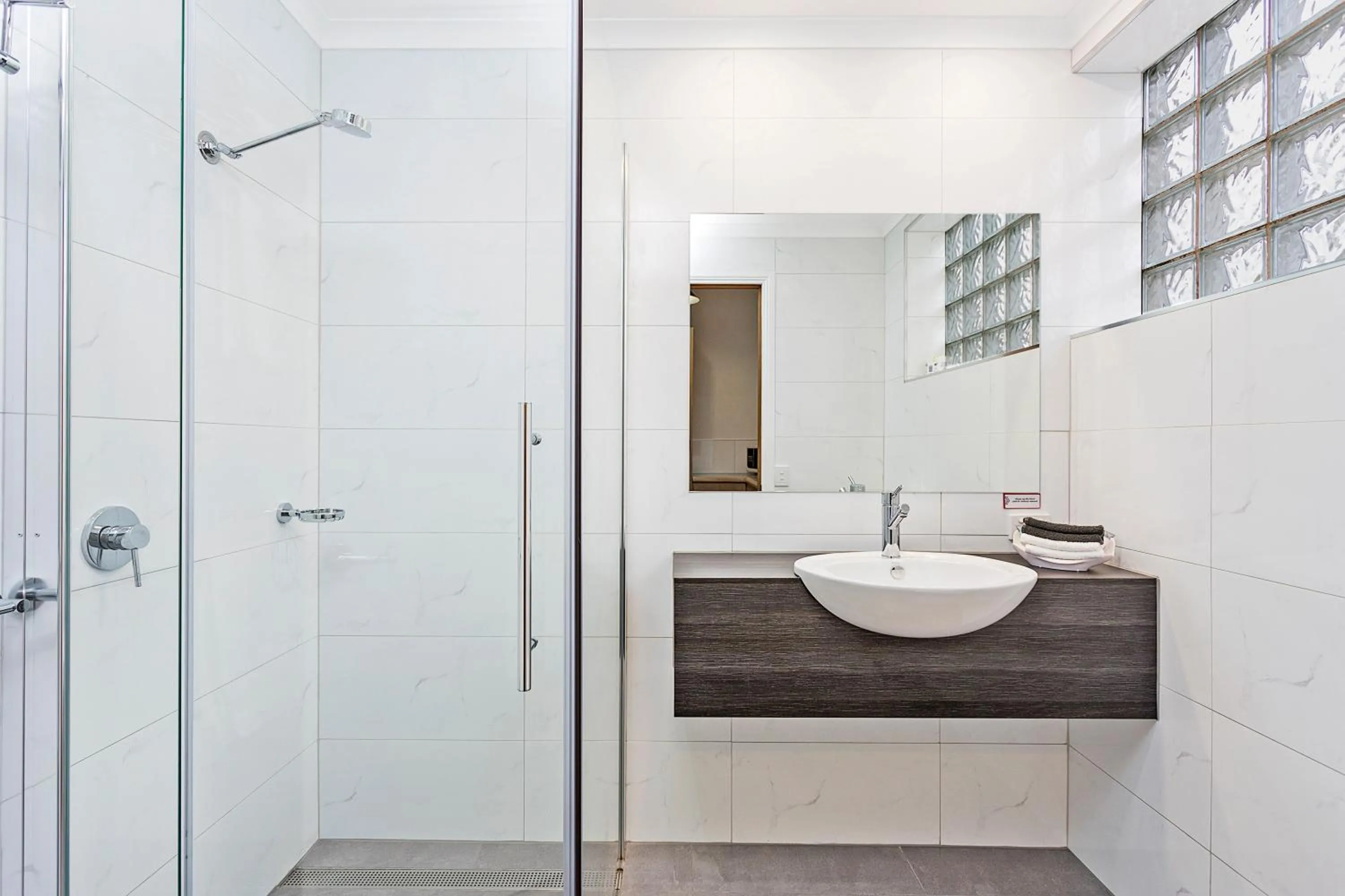 Restaurant/places to eat in Comfort Inn Lady Augusta