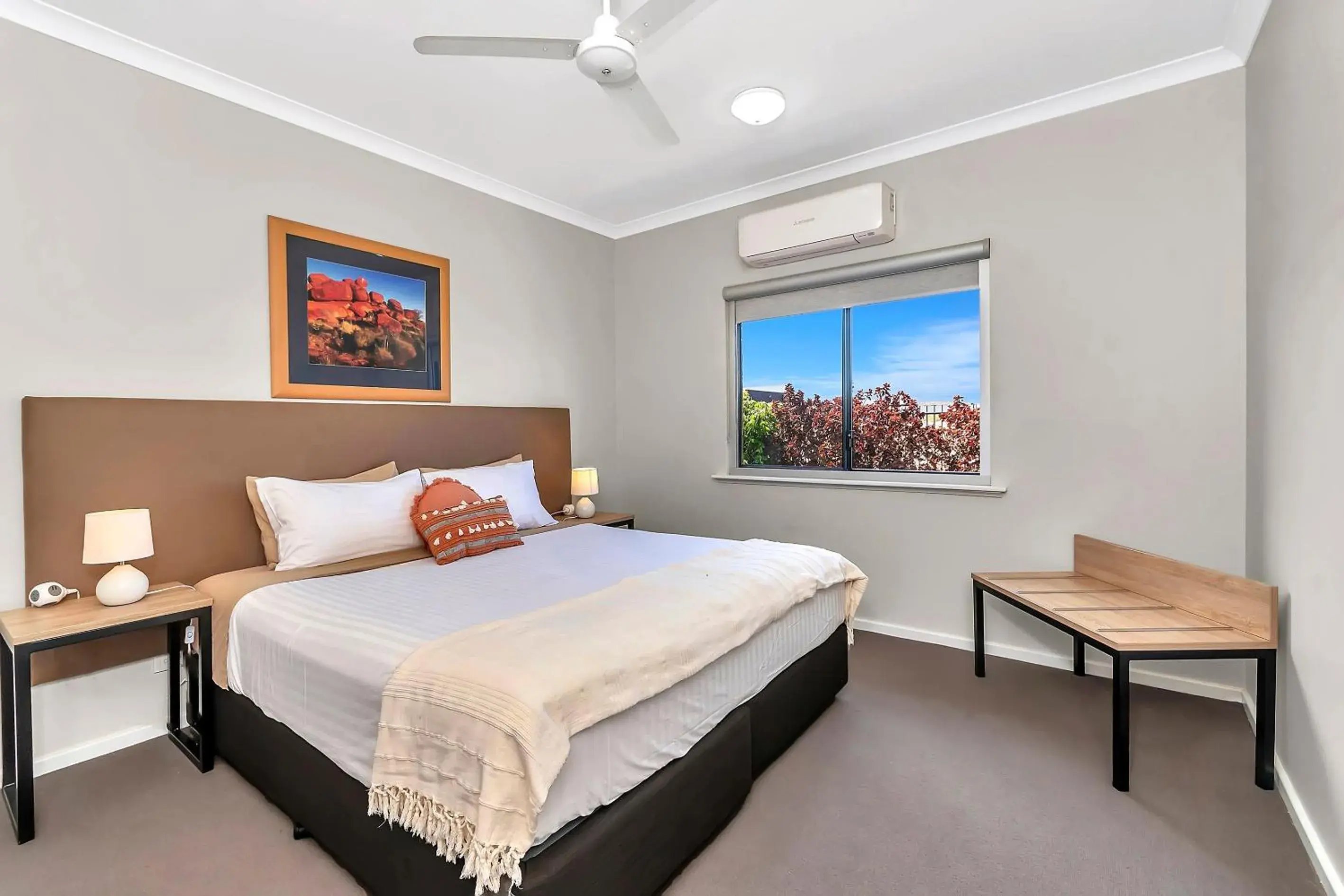 Bedroom, Bed in Comfort Inn & Suites Karratha Bedroom, Bed in Comfort Inn & Suites Karratha