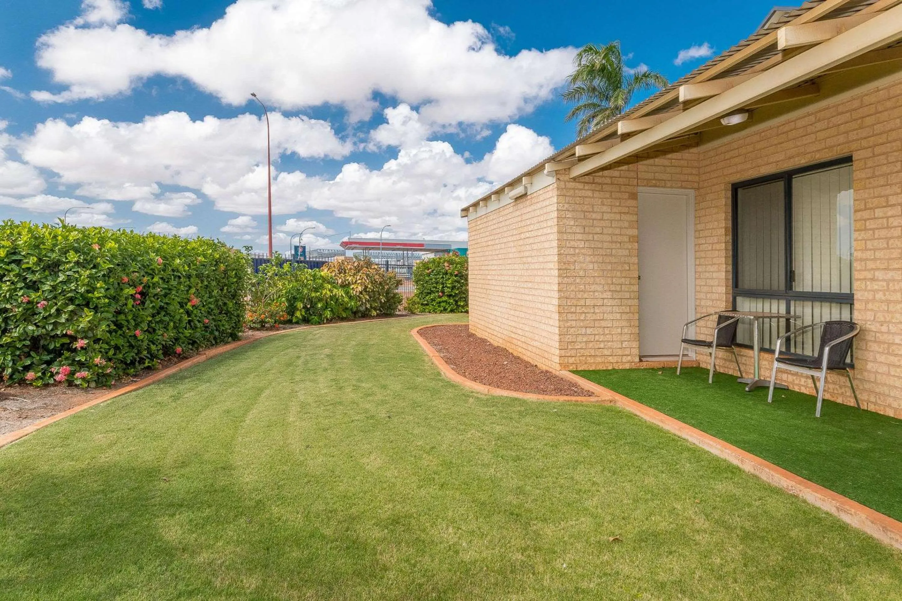 Property building in Comfort Inn & Suites Karratha