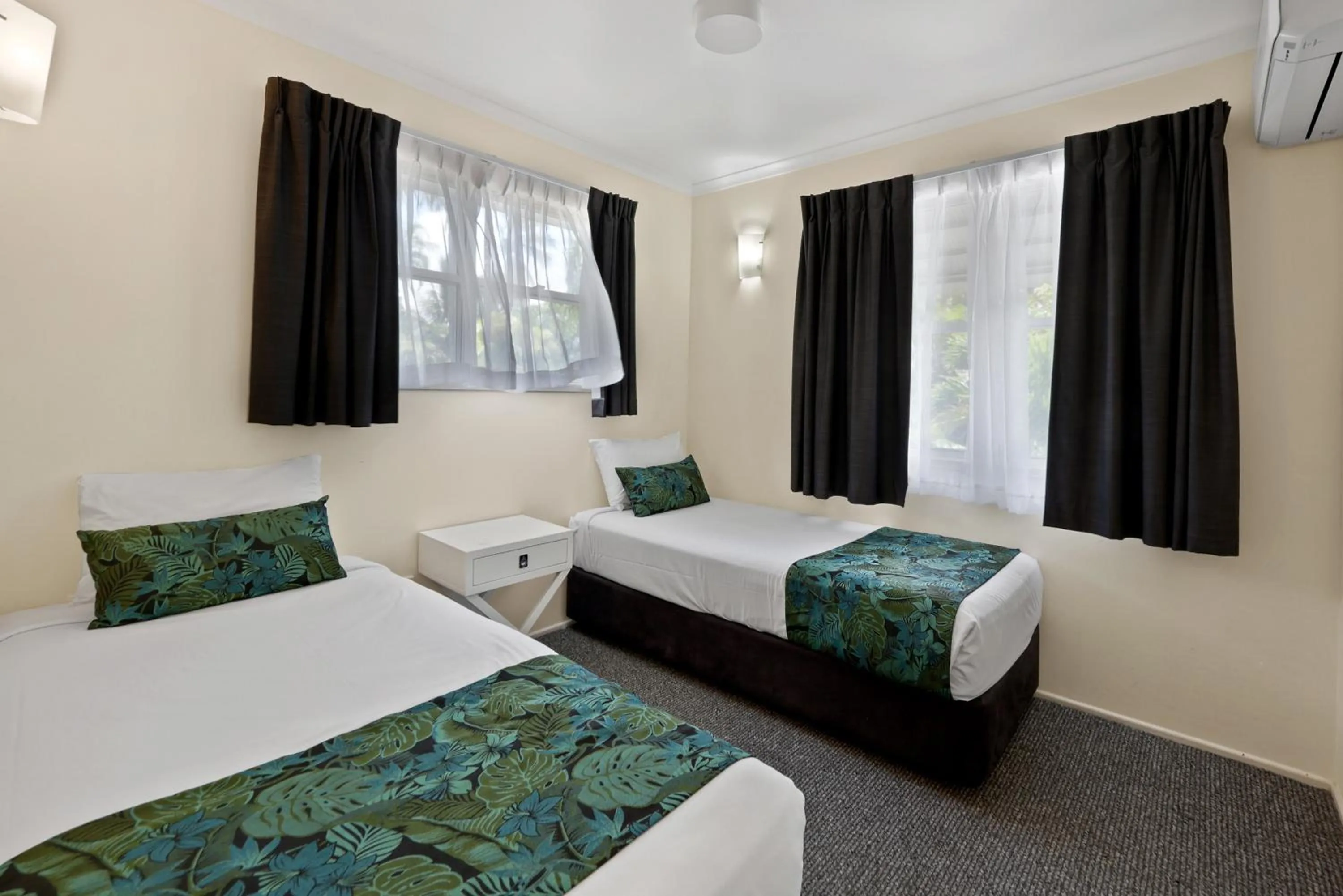 Bed in Comfort Resort Blue Pacific