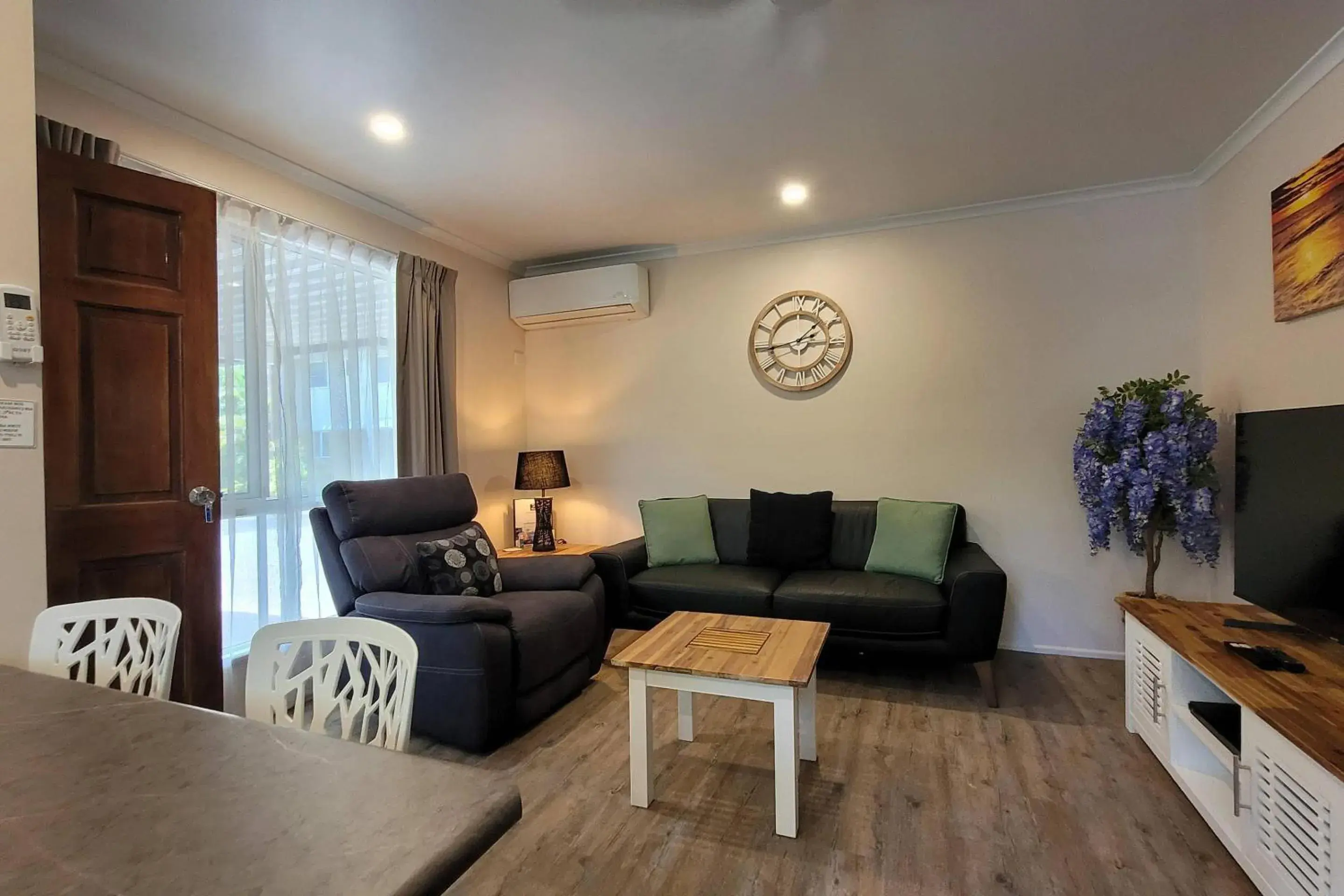 Bedroom in Comfort Resort Blue Pacific Bedroom in Comfort Resort Blue Pacific