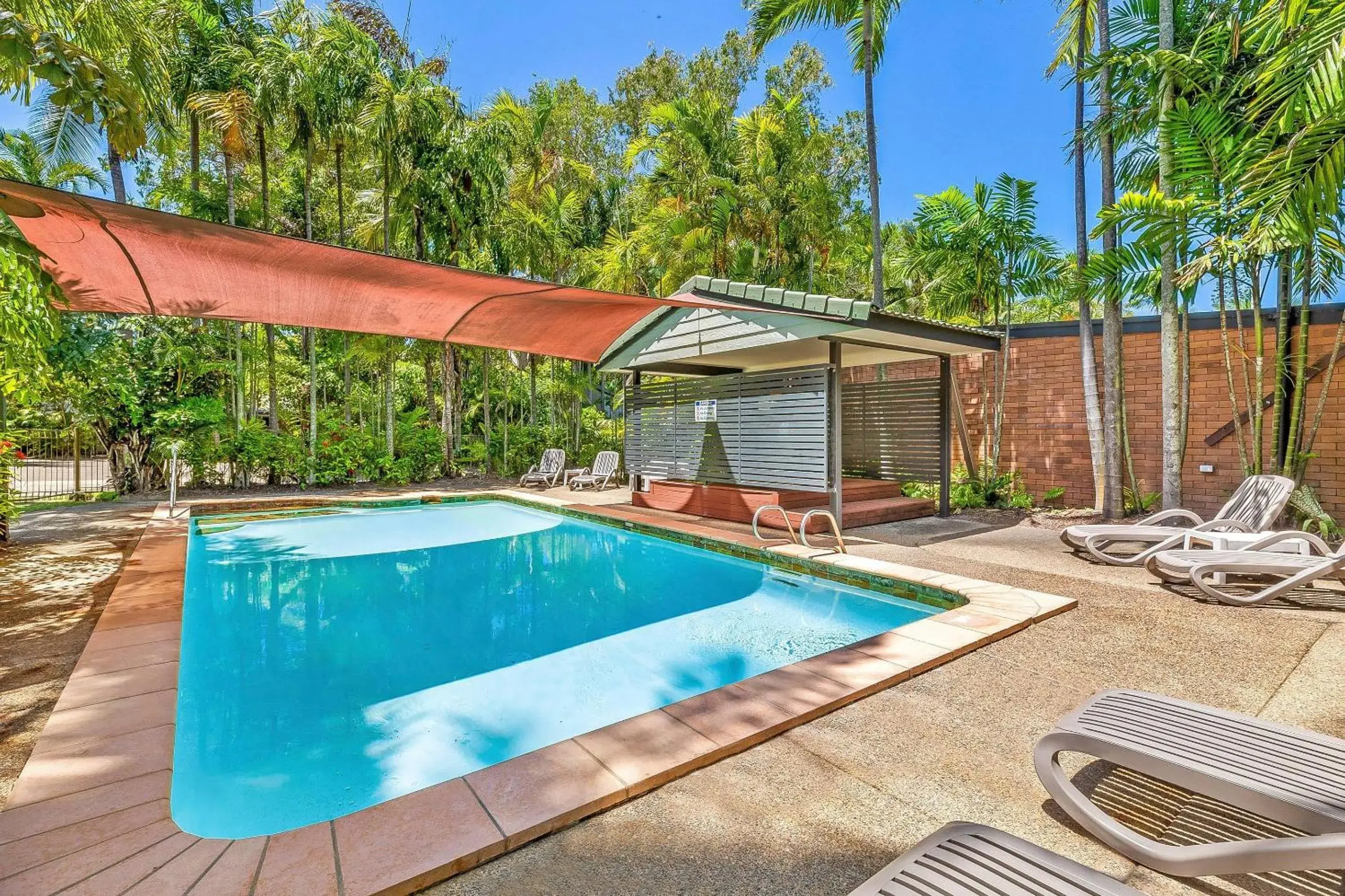 Swimming pool in Comfort Resort Blue Pacific Swimming pool in Comfort Resort Blue Pacific