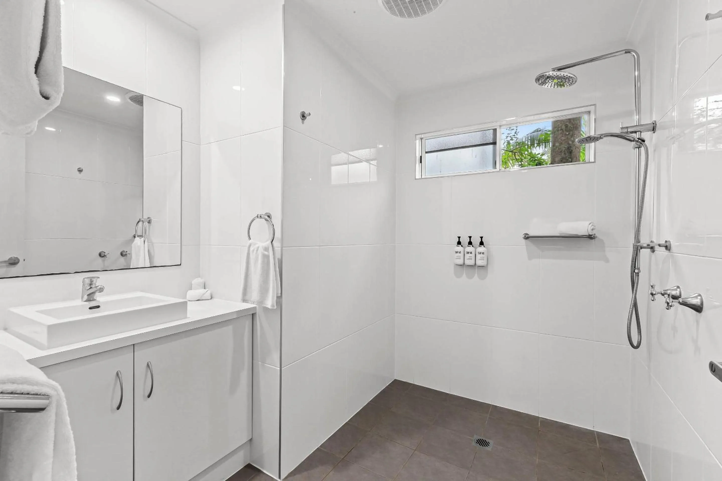 Bedroom in Comfort Resort Blue Pacific