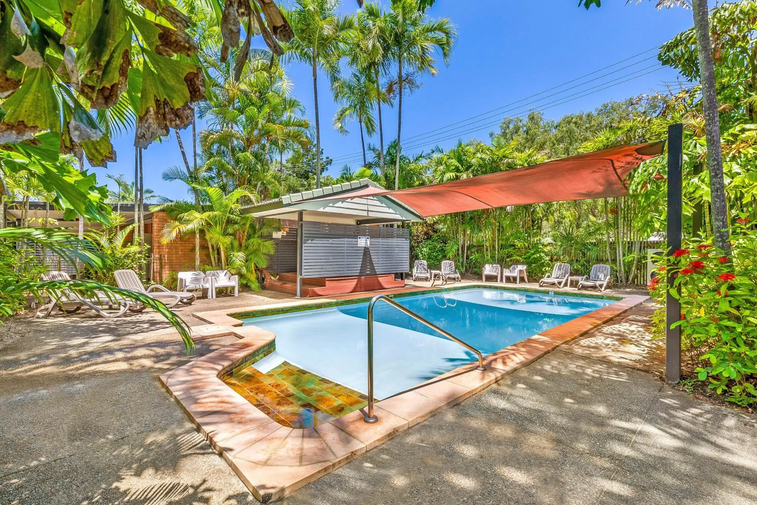 Swimming pool in Comfort Resort Blue Pacific Swimming pool in Comfort Resort Blue Pacific