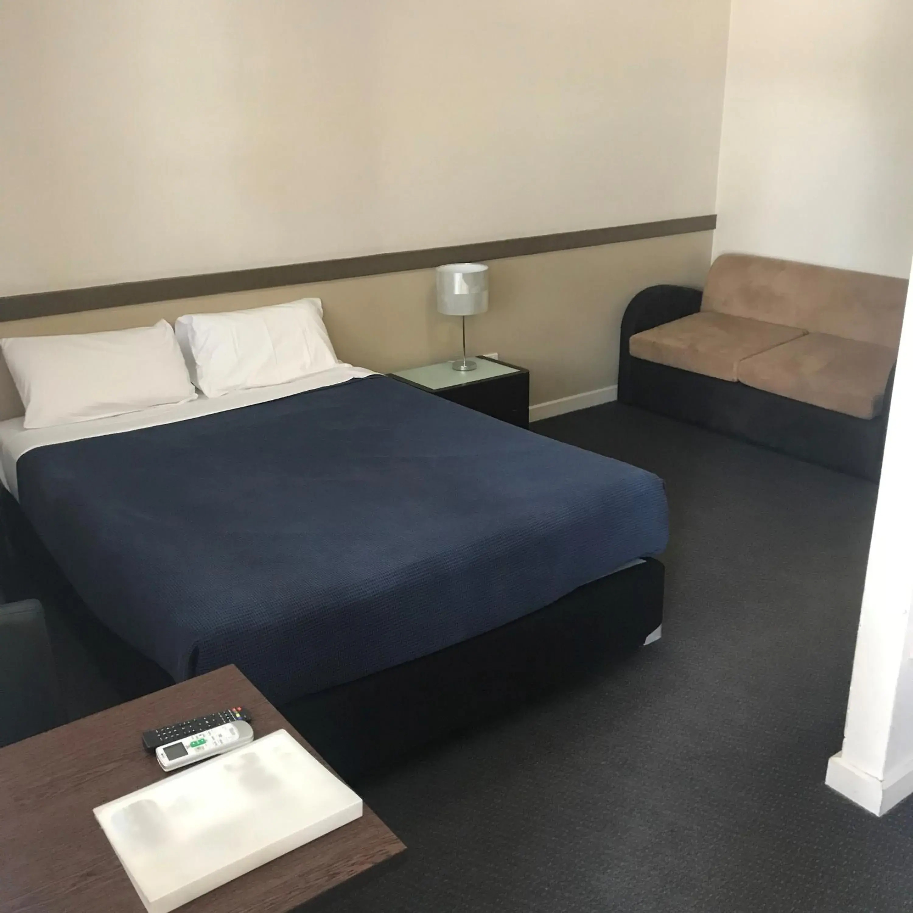 Bed in Highlander Hotel Bar Kitchen Rooftop Bed in Highlander Hotel Bar Kitchen Rooftop