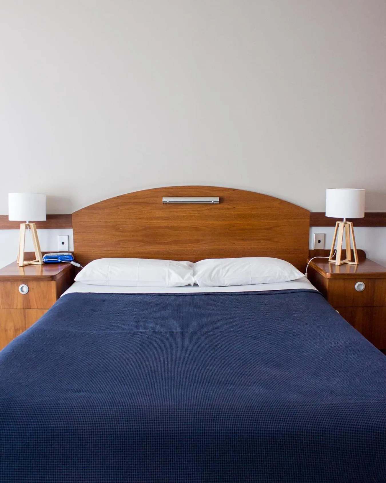 Bed in Highlander Hotel Bar Kitchen Rooftop