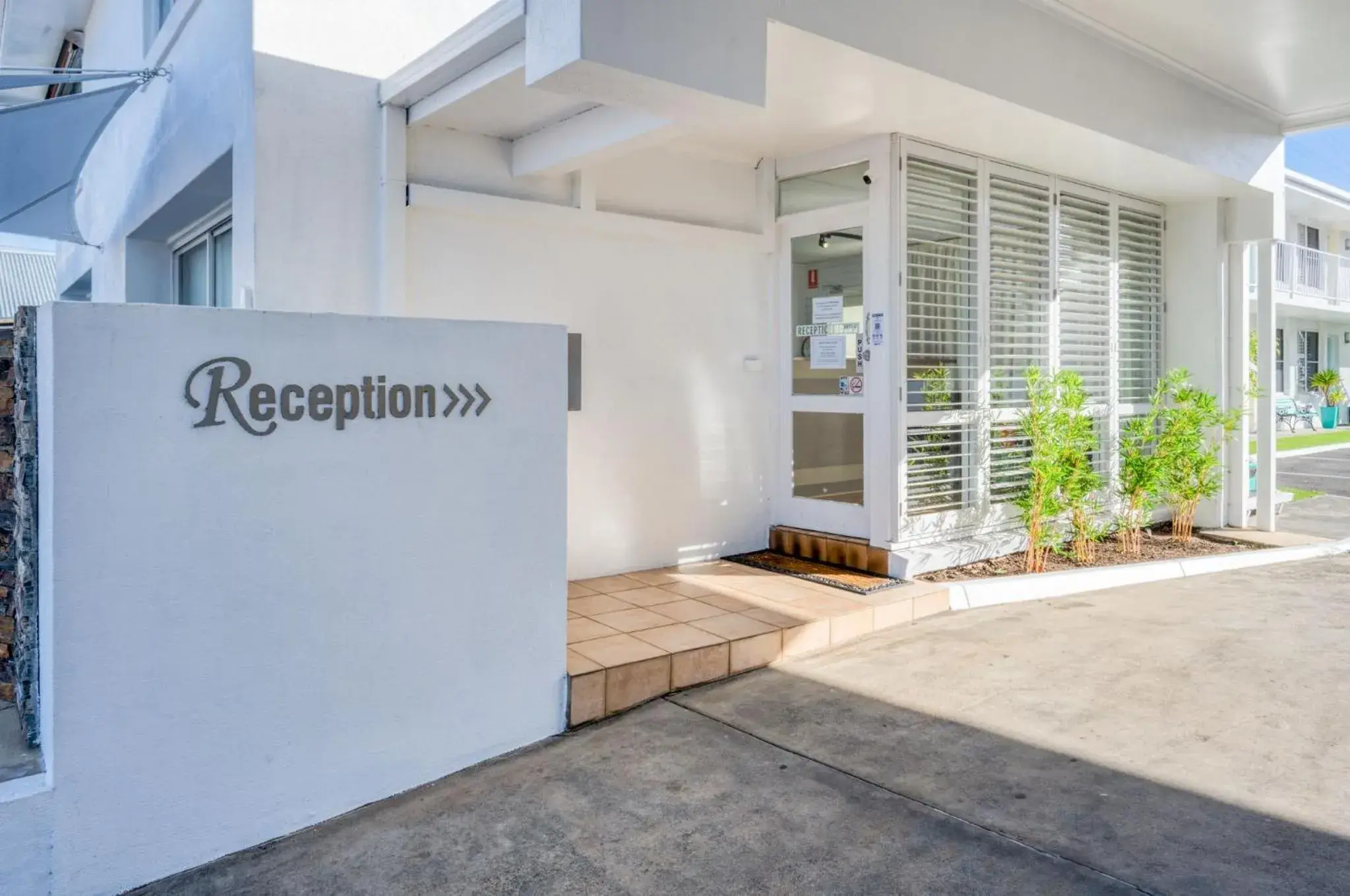 Facade/entrance in Waves on Banyan formerly Comfort Inn International Facade/entrance in Waves on Banyan formerly Comfort Inn International