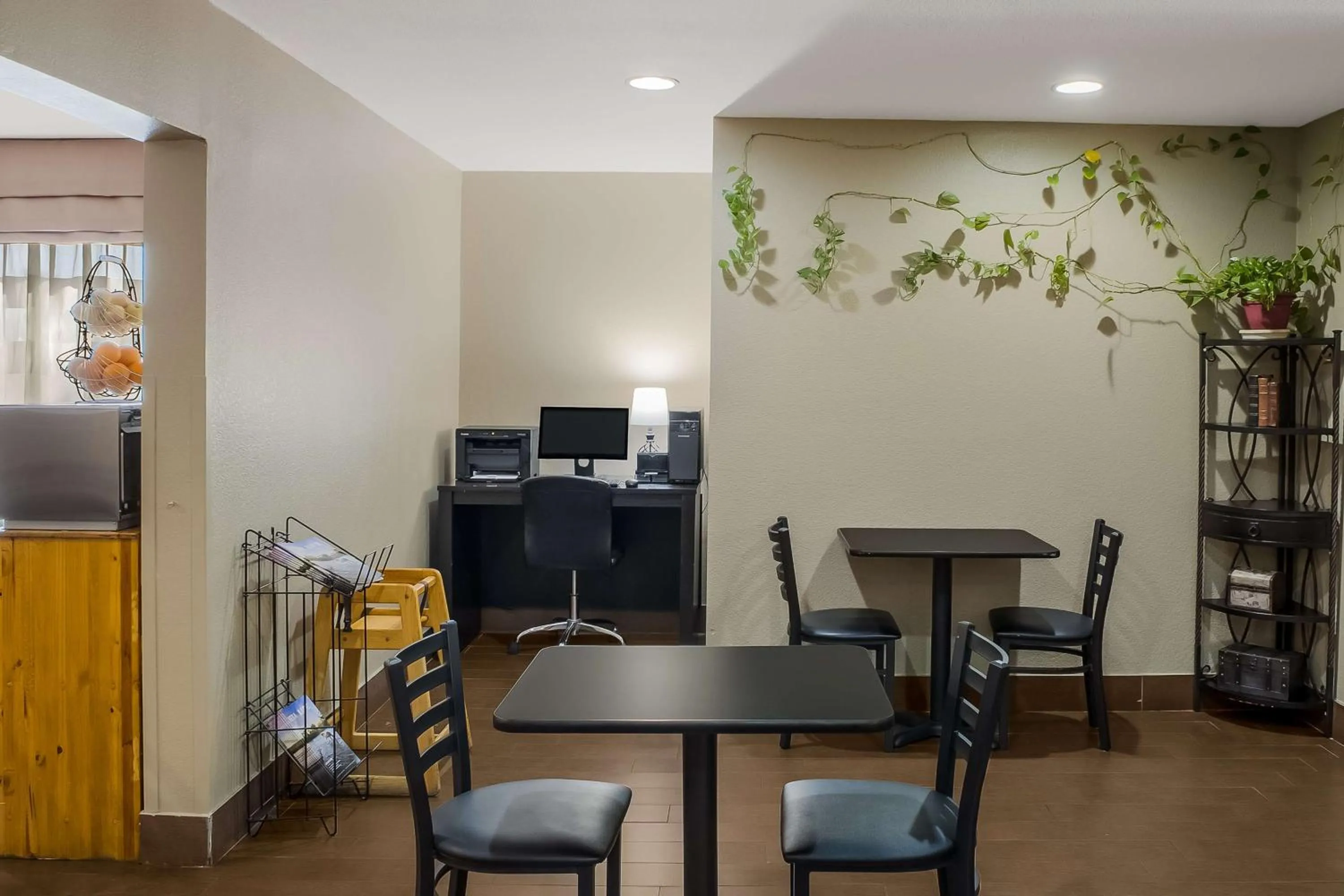 Business facilities in SureStay Plus by Best Western Mesa Superstition Springs