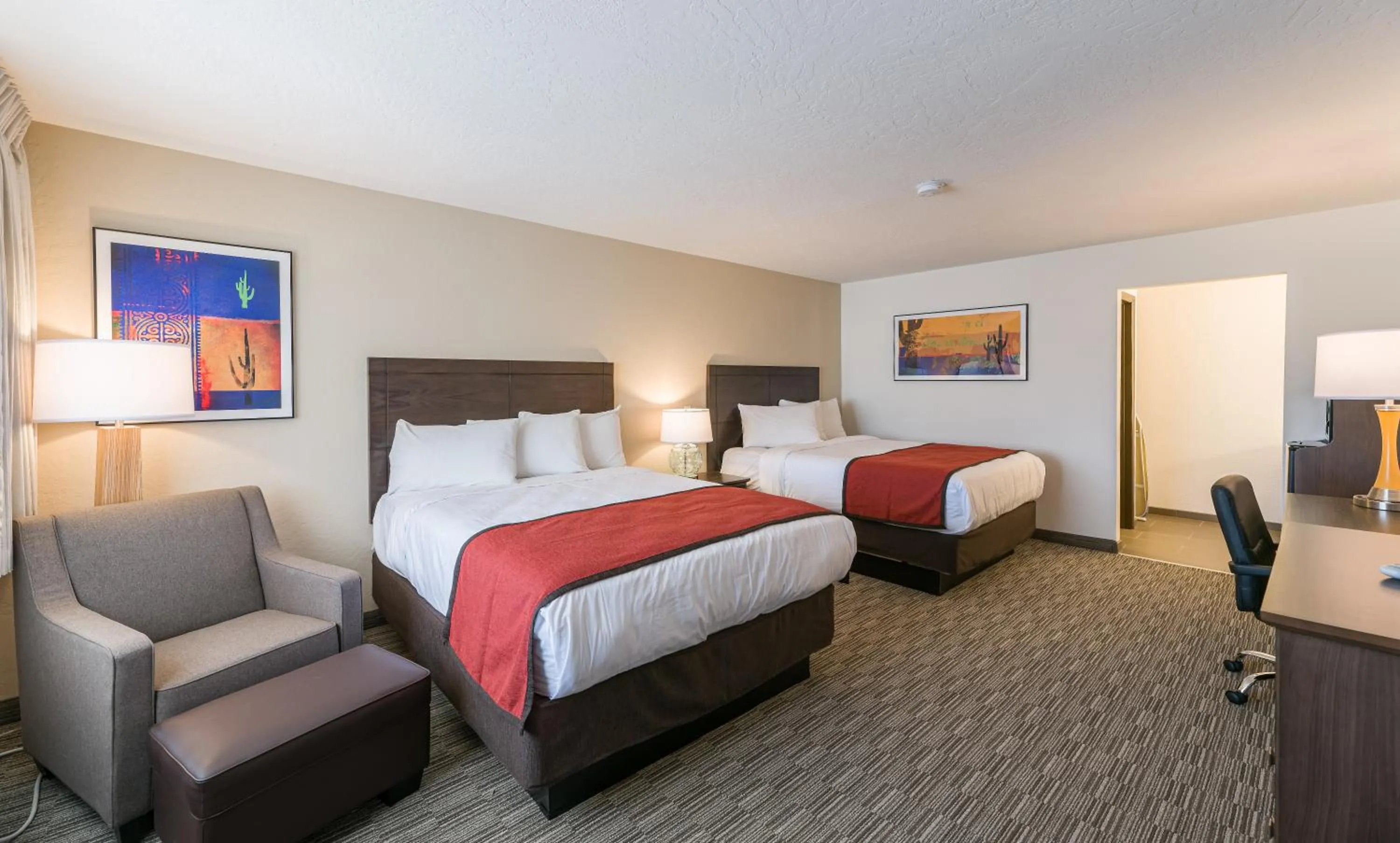 Photo of the whole room, Bed in Lux Verde Hotel