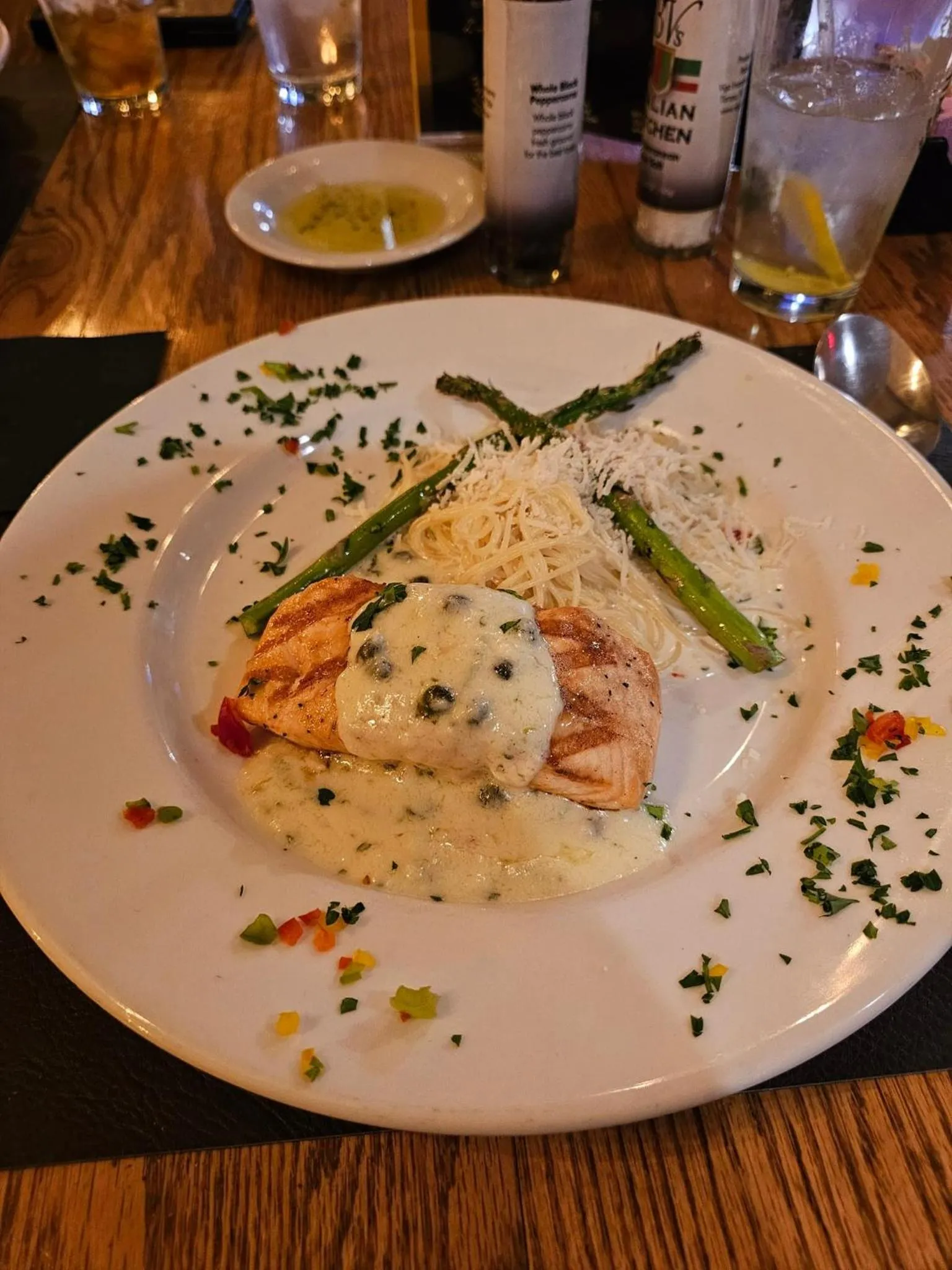 Restaurant/places to eat in Lux Verde Hotel