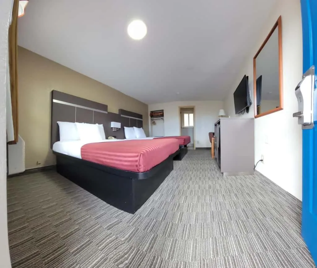 Bed in Americas Best Value Inn-Williams/Grand Canyon