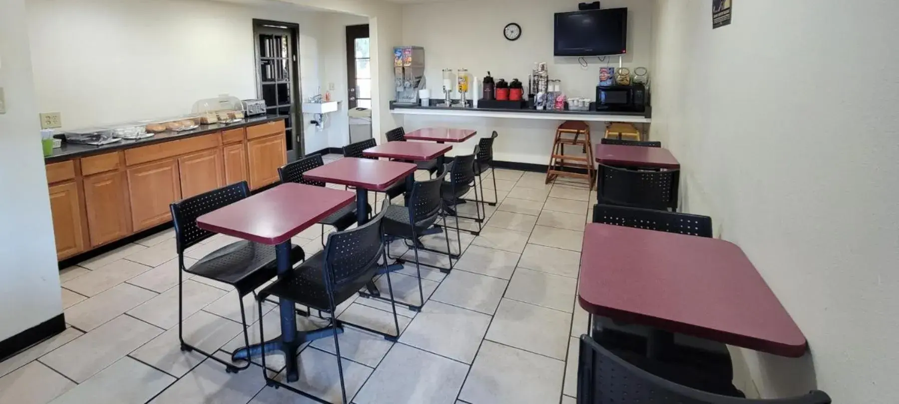 Breakfast in Americas Best Value Inn-Williams/Grand Canyon Breakfast in Americas Best Value Inn-Williams/Grand Canyon