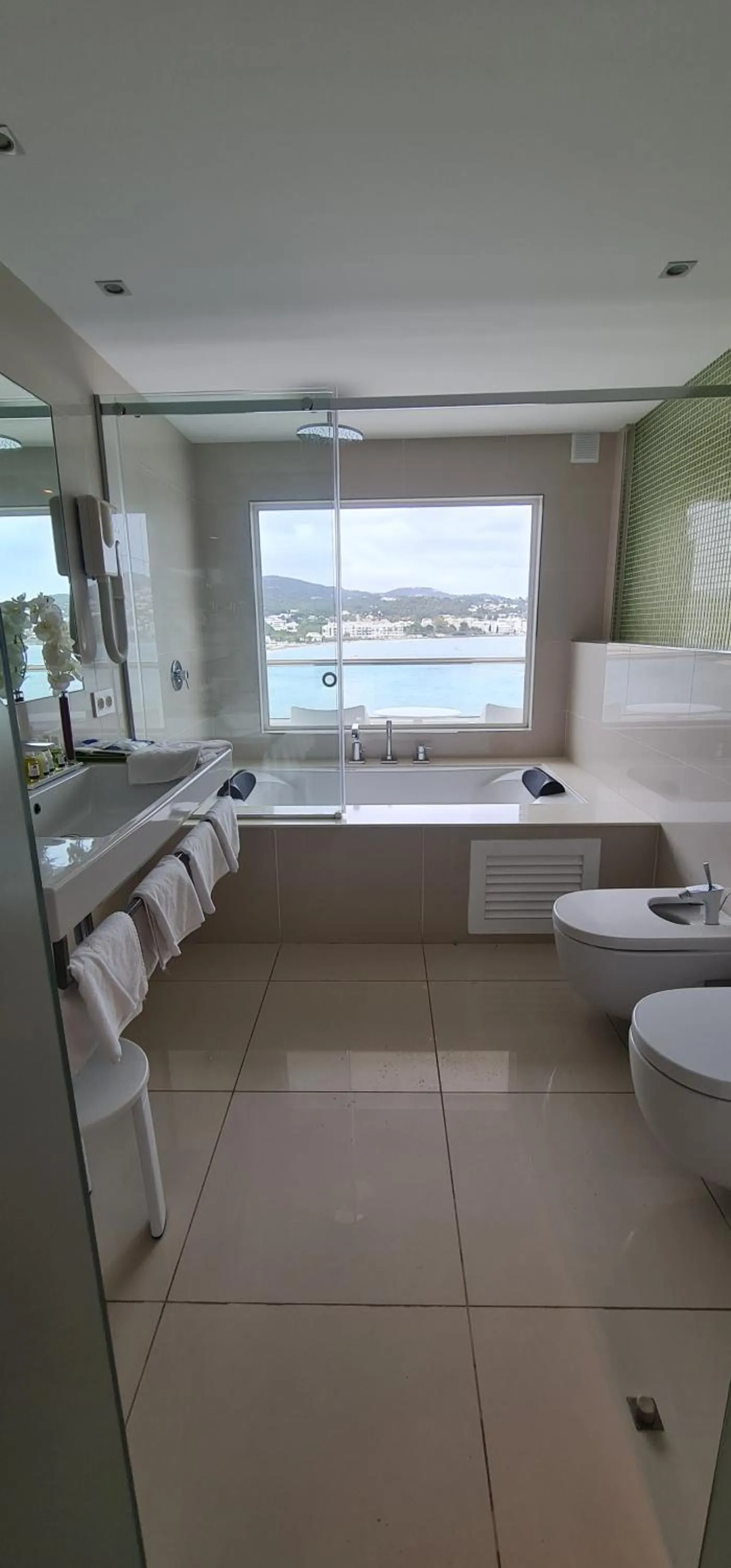 Bathroom in Hotel Argos Ibiza