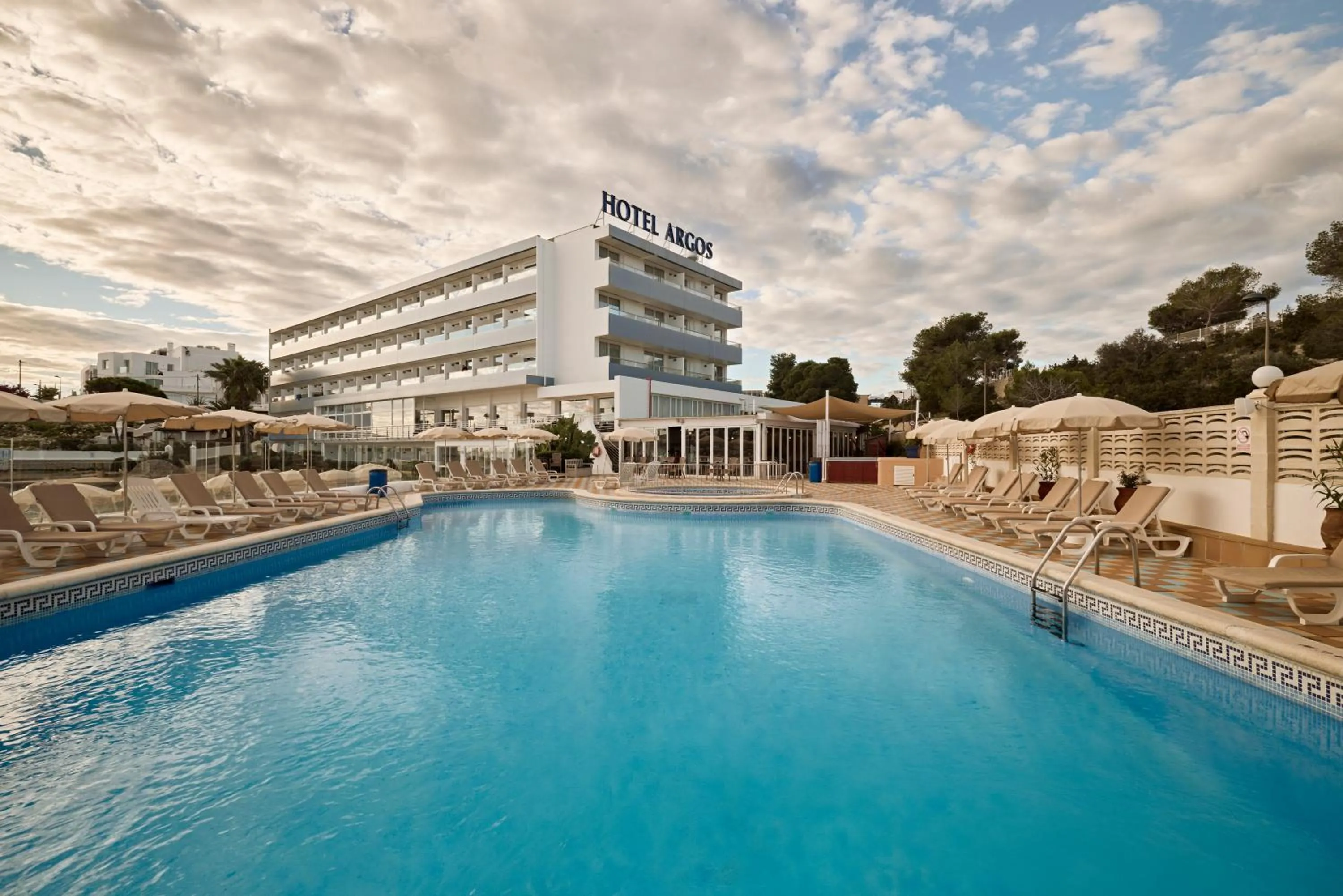Swimming pool in Hotel Argos Ibiza