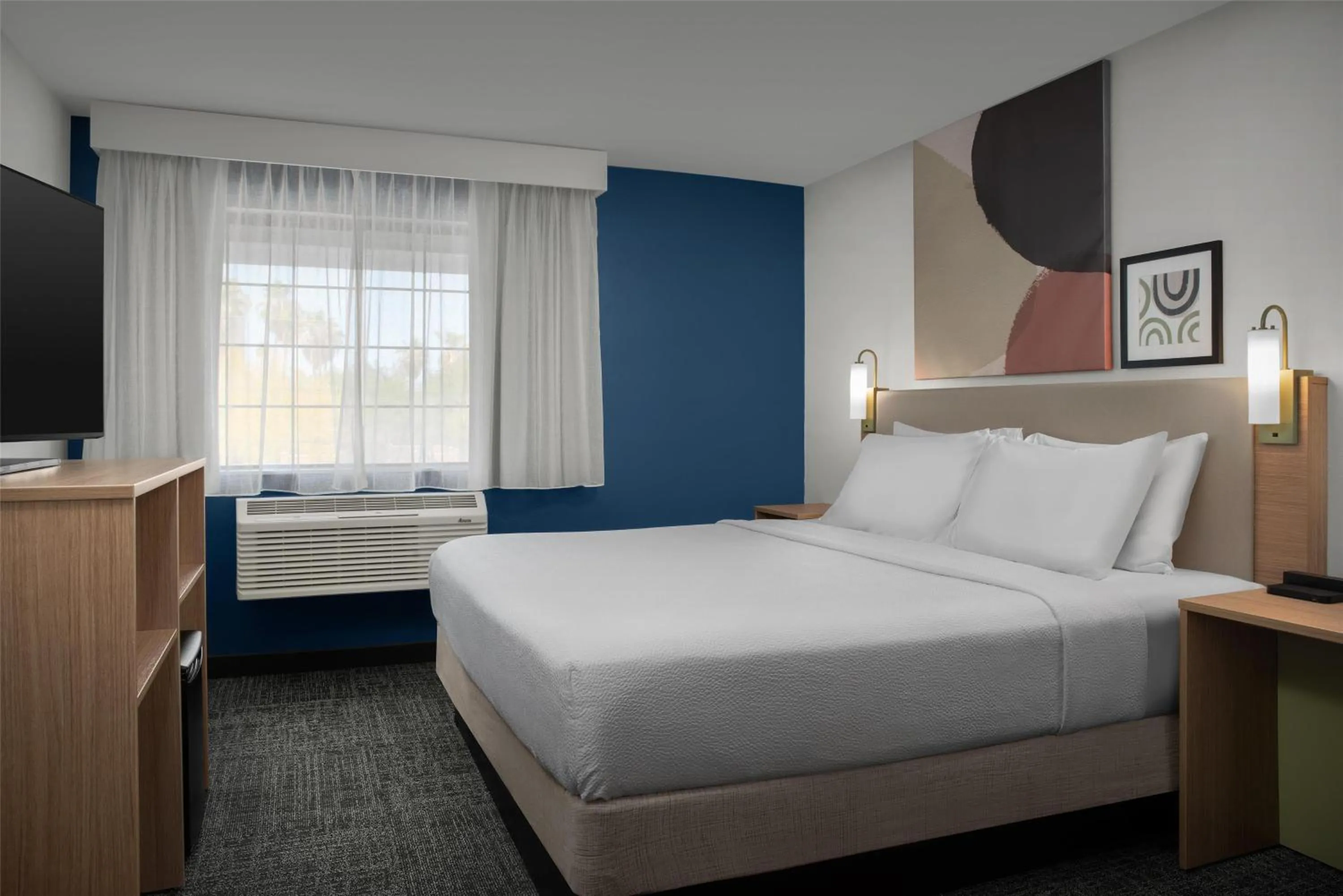 Bed in Spark By Hilton Tucson Airport