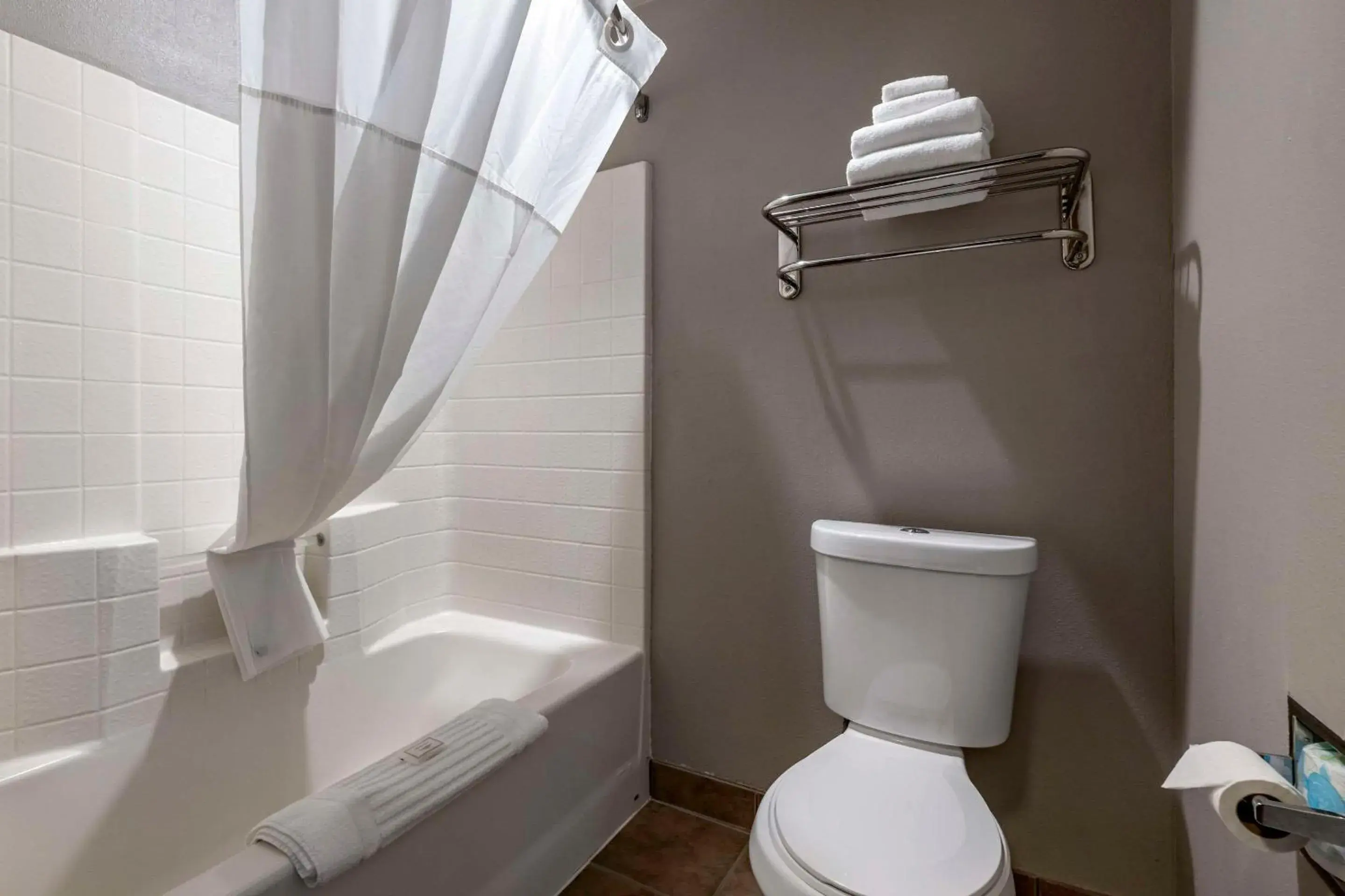 Bedroom in Clarion Inn Kingman I-40 Route 66 Bedroom in Clarion Inn Kingman I-40 Route 66