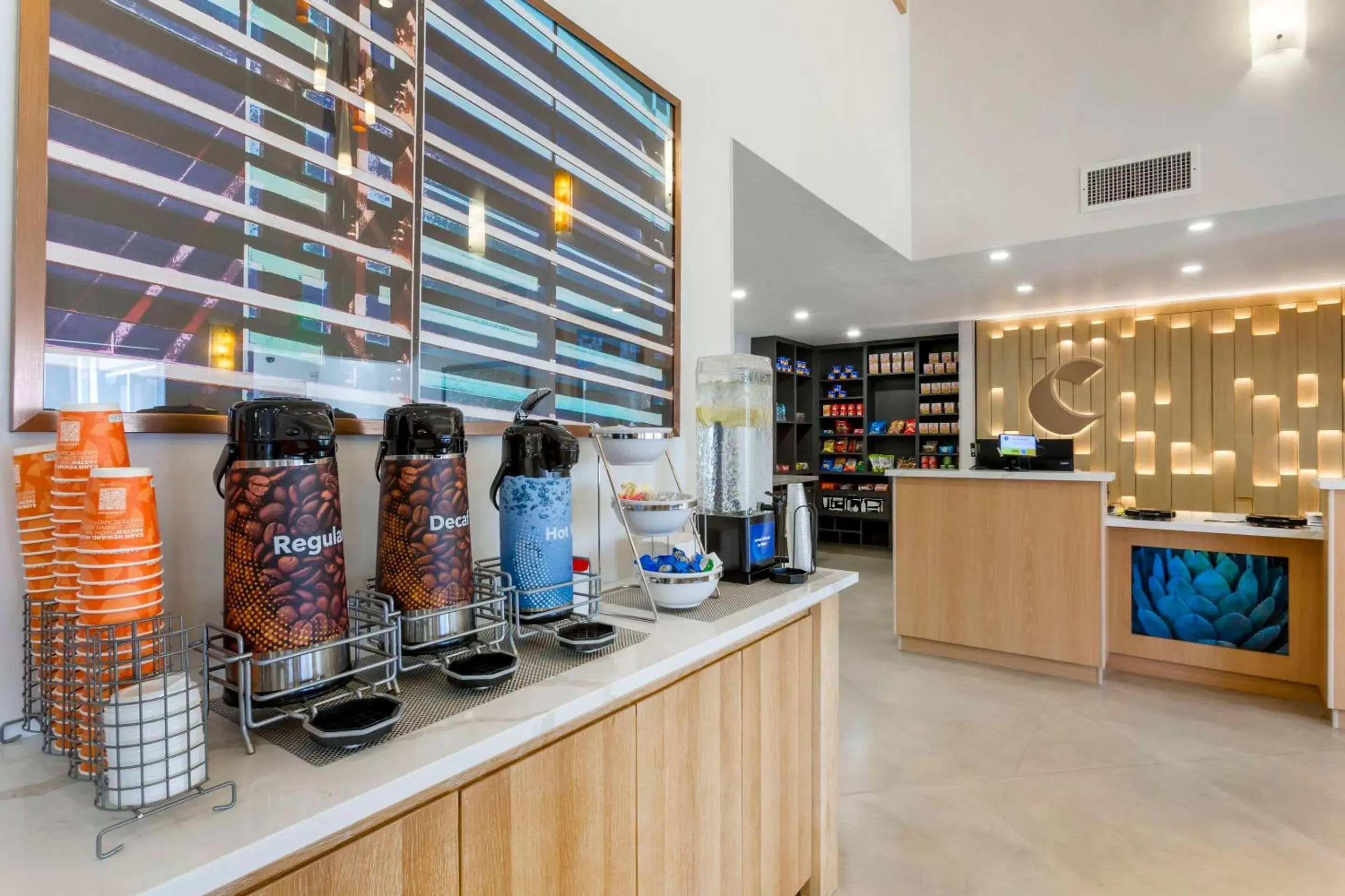 Lobby or reception in Comfort Suites at Tucson Mall Lobby or reception in Comfort Suites at Tucson Mall