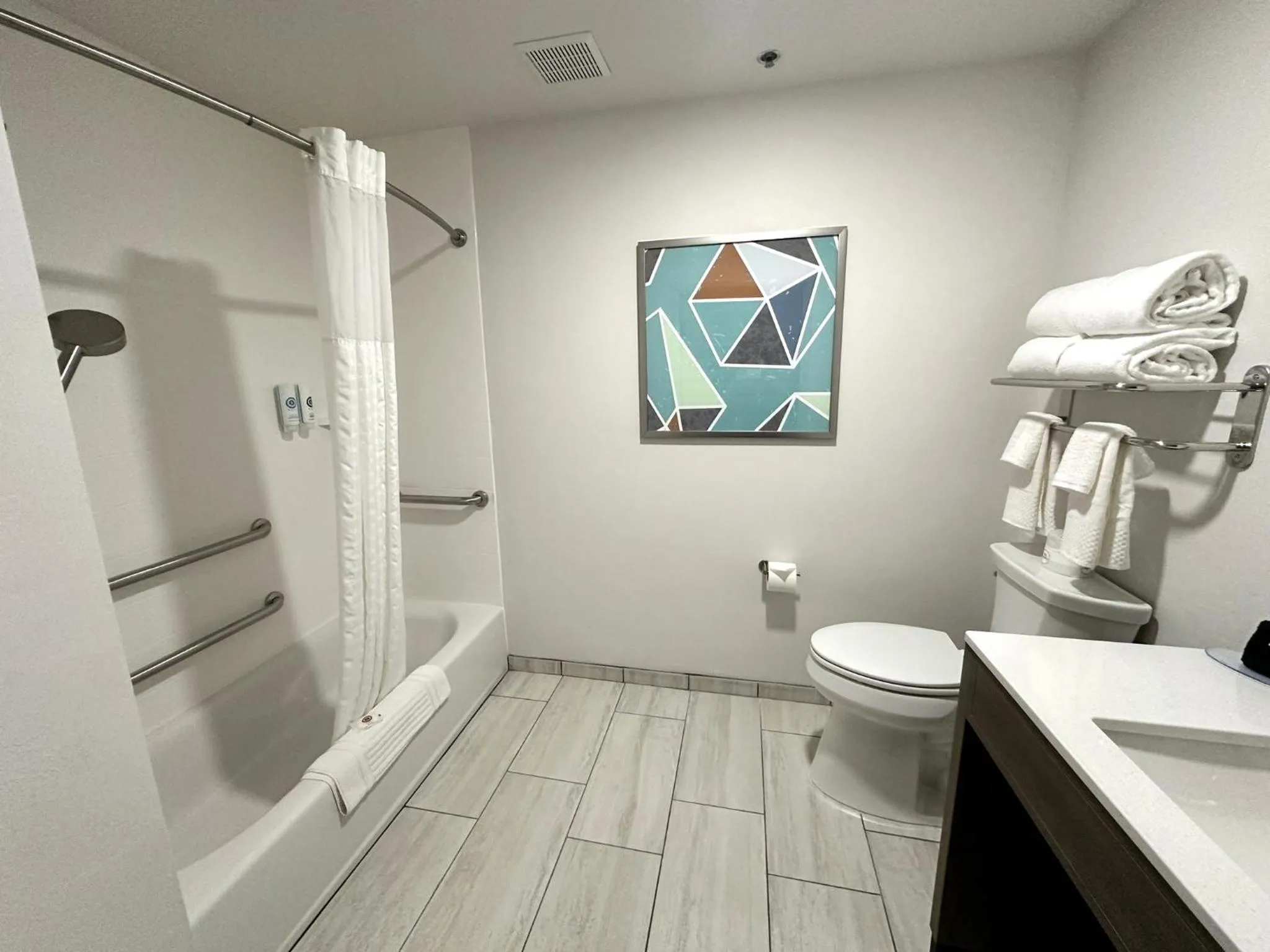 Bathroom in Comfort Suites at Tucson Mall