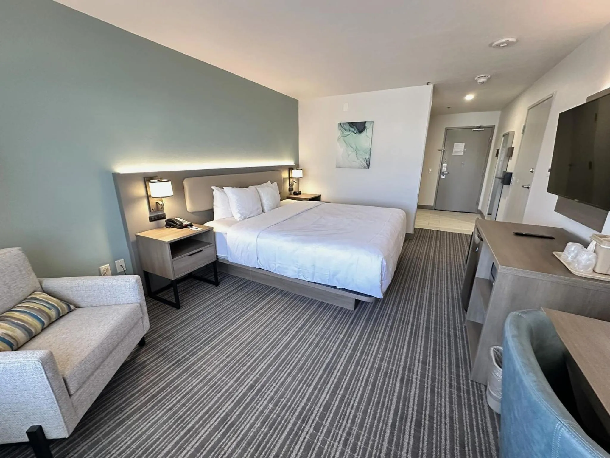 Bedroom, Bed in Comfort Suites at Tucson Mall