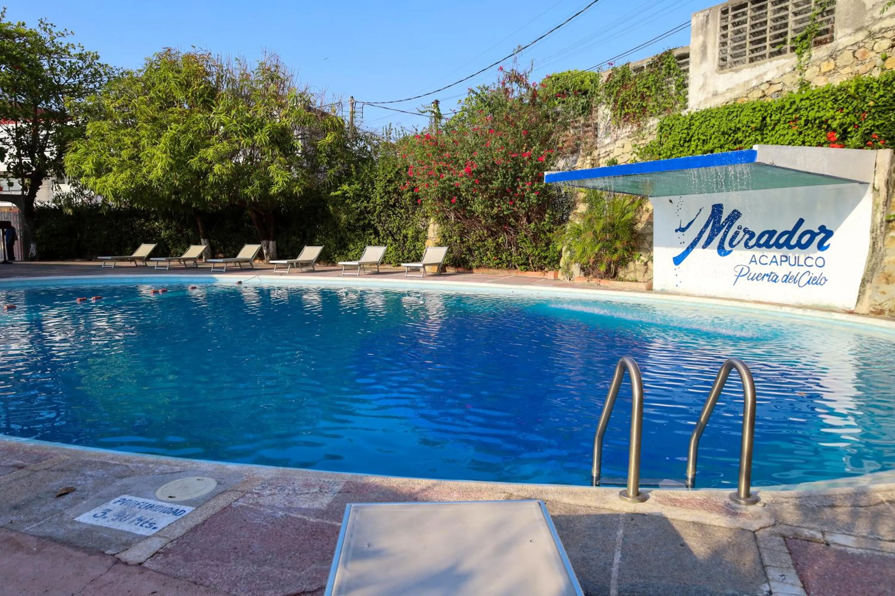Swimming pool in Mirador Acapulco