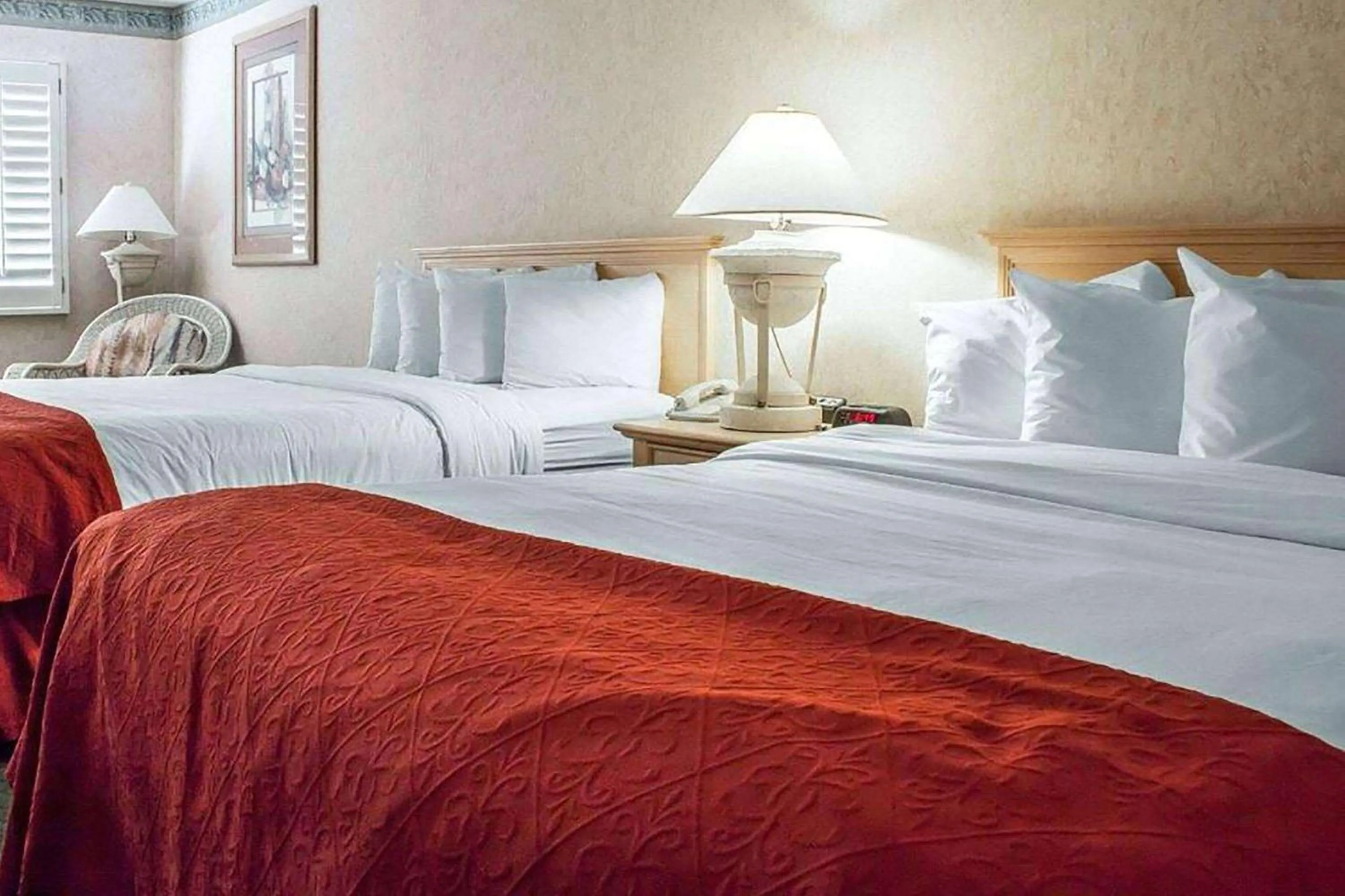 Photo of the whole room in Baymont by Wyndham Safford