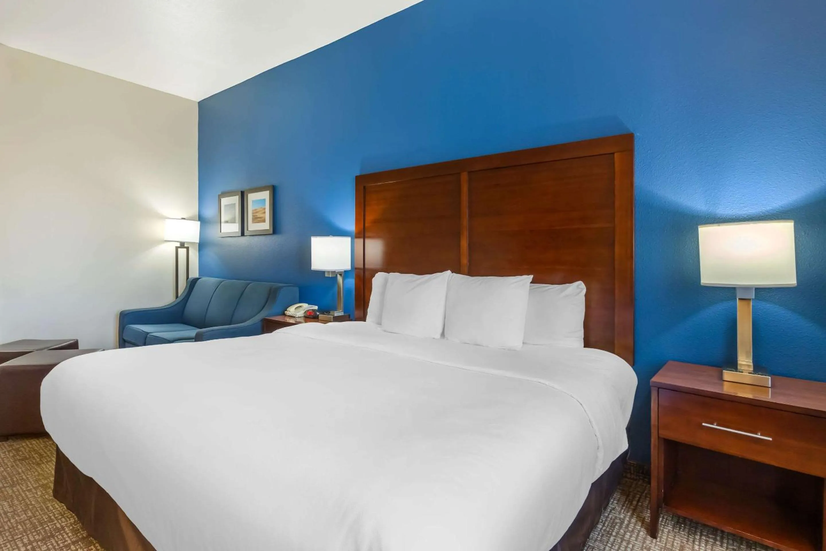 Bedroom, Bed in Comfort Inn and Suites Yuma I-8