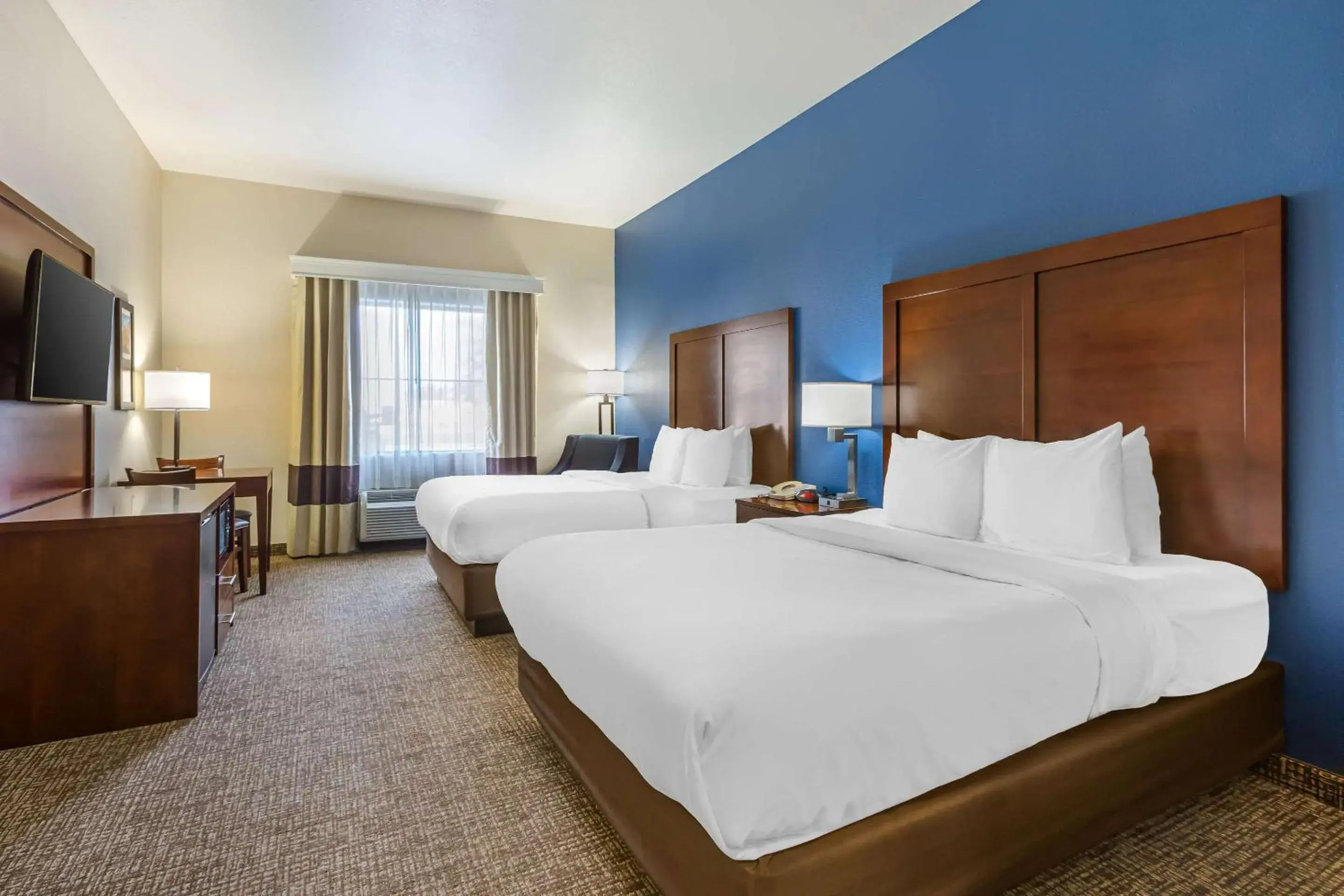 Bedroom, Bed in Comfort Inn and Suites Yuma I-8 Bedroom, Bed in Comfort Inn and Suites Yuma I-8