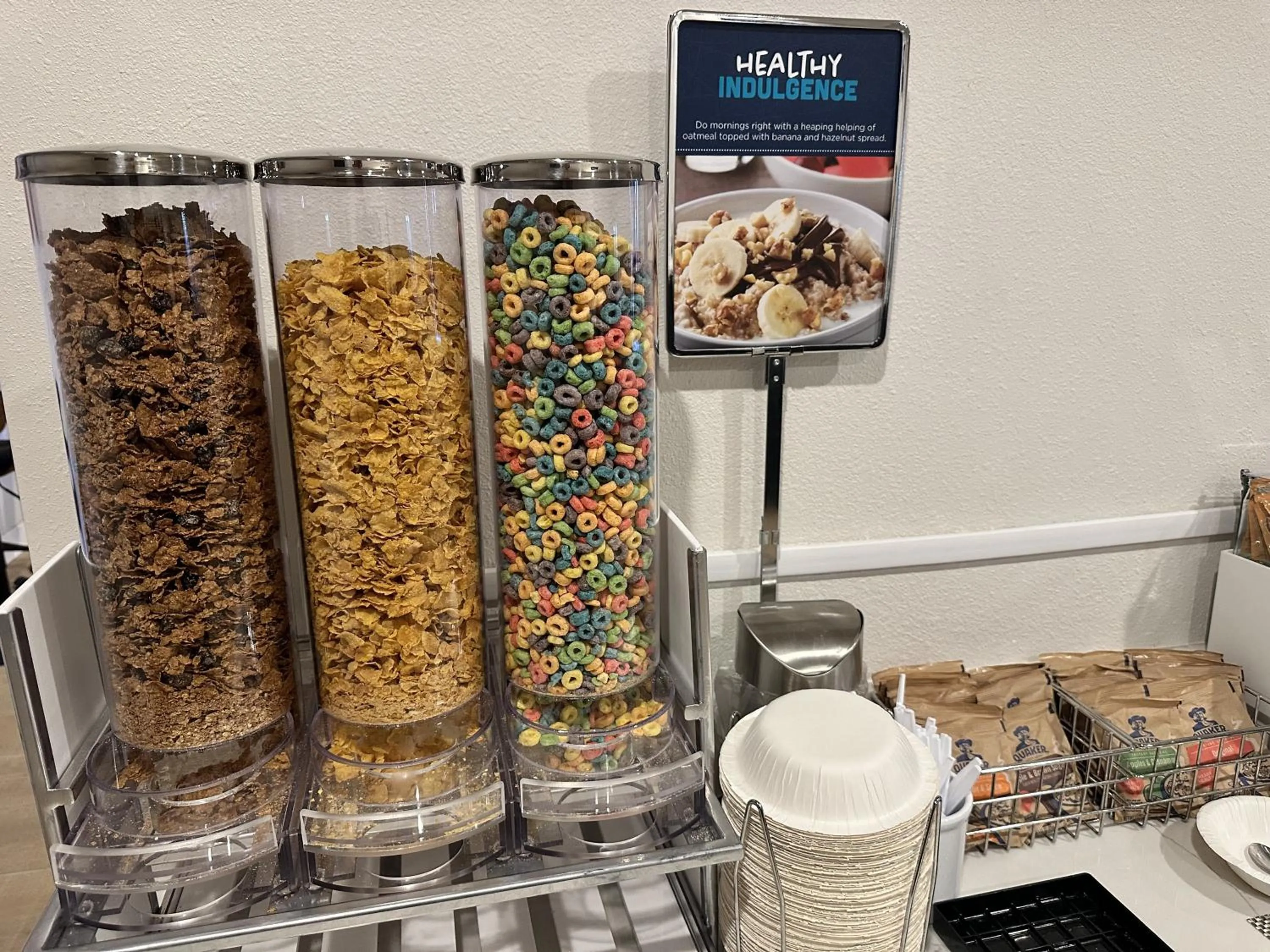 Breakfast in Clarion Pointe Winslow I-40