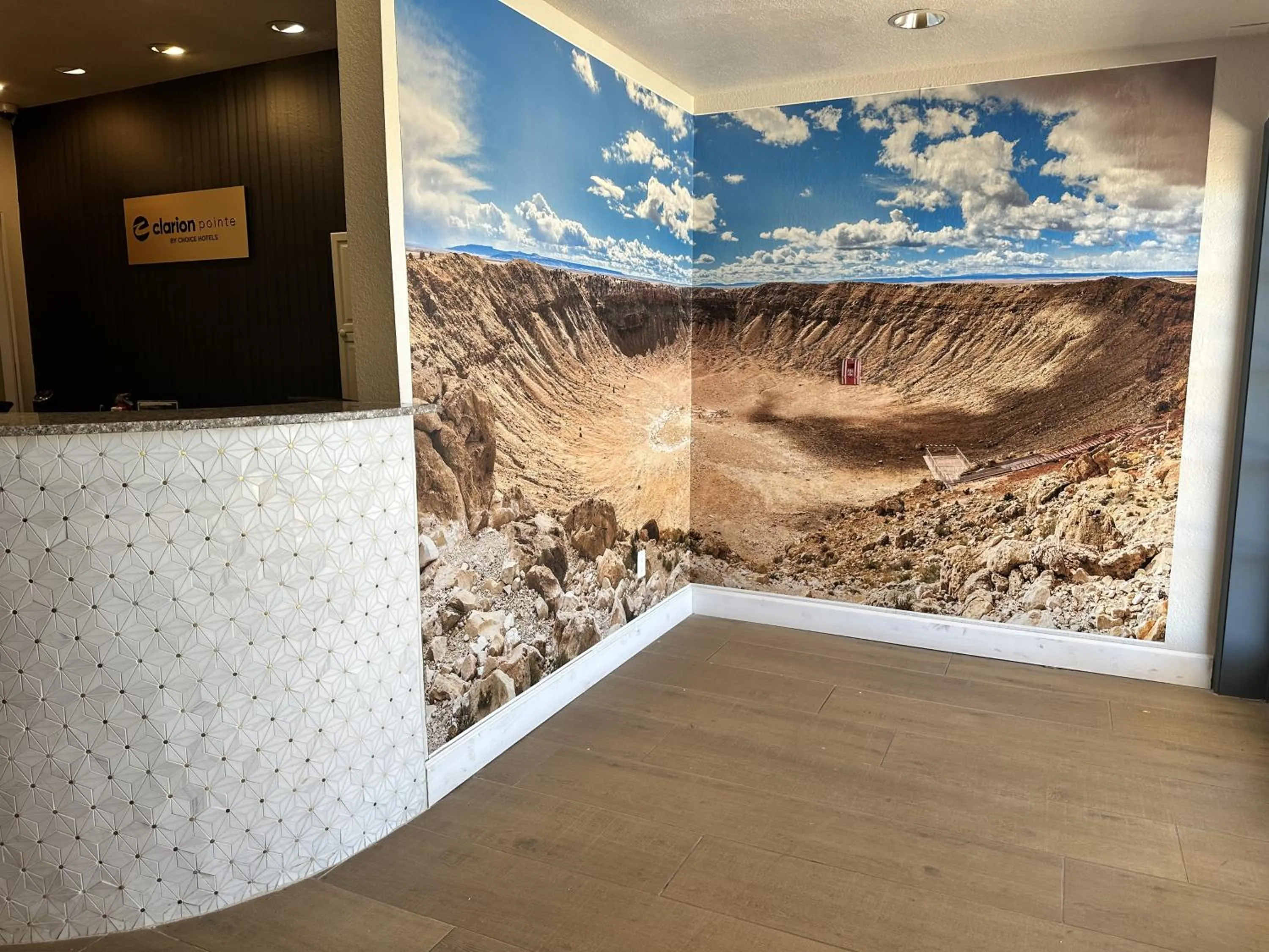 Lobby or reception in Clarion Pointe Winslow I-40