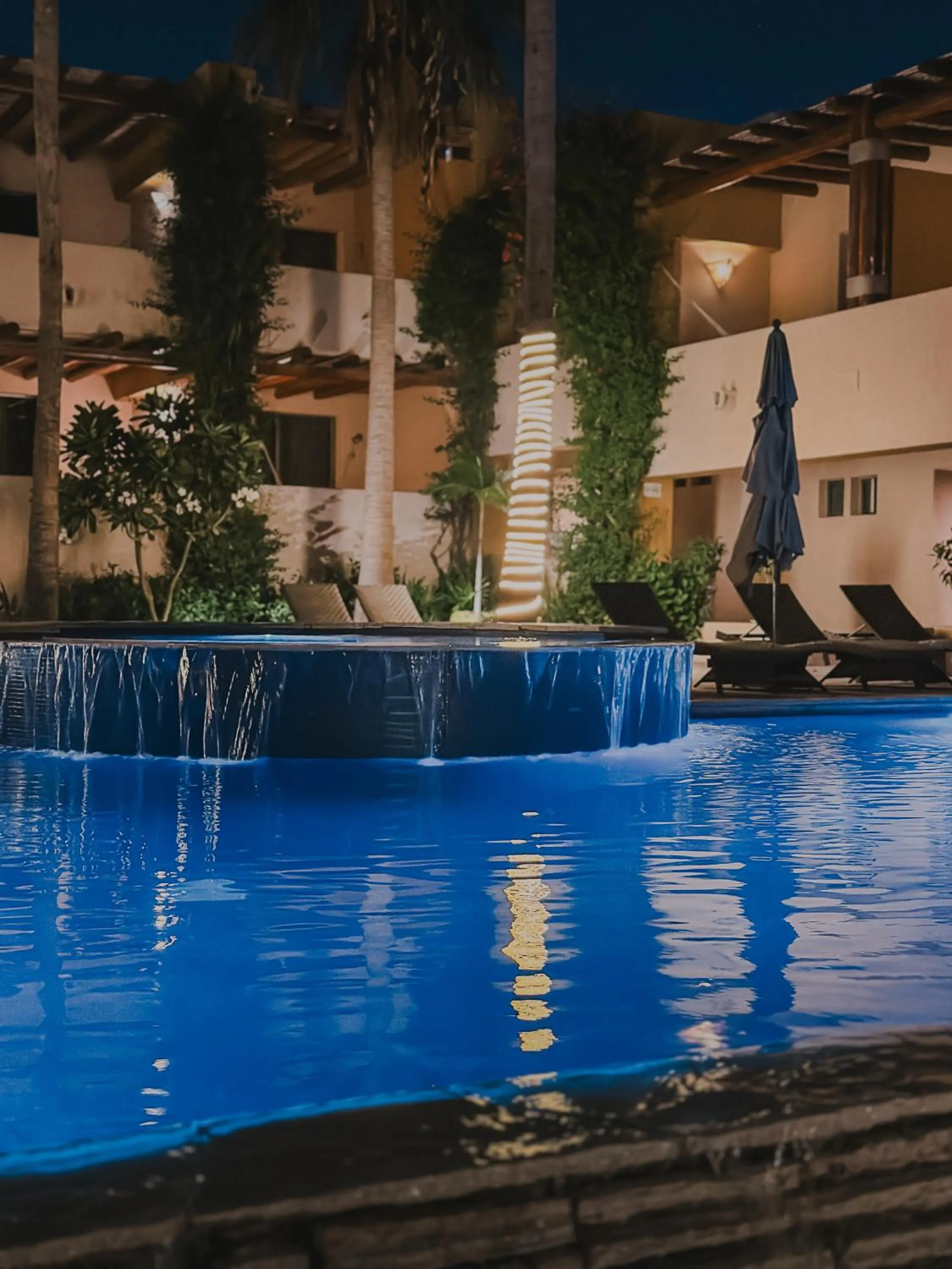 Night in Hotel Los Patios