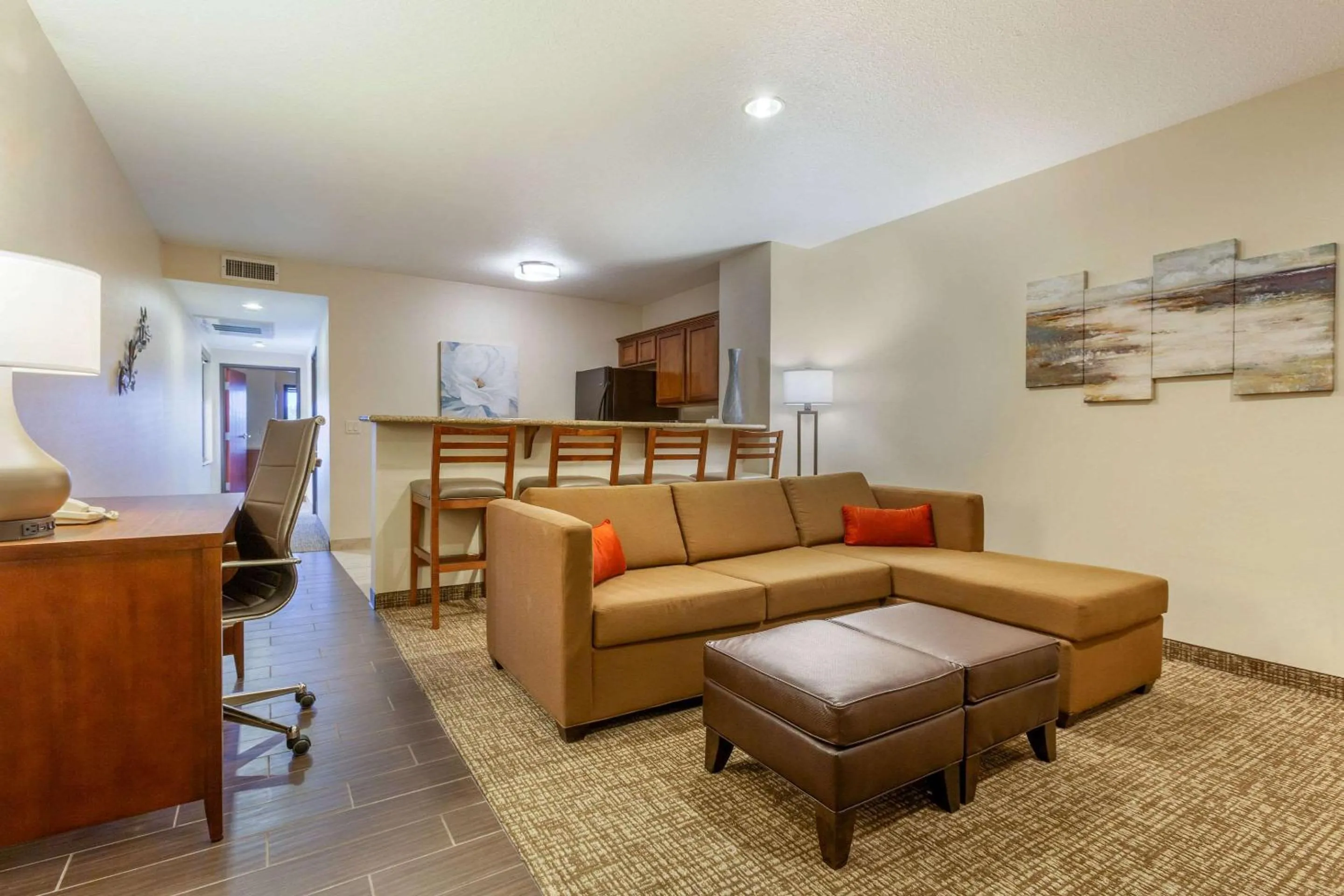 Bedroom, Bed in Comfort Suites Glendale - State Farm Stadium Area