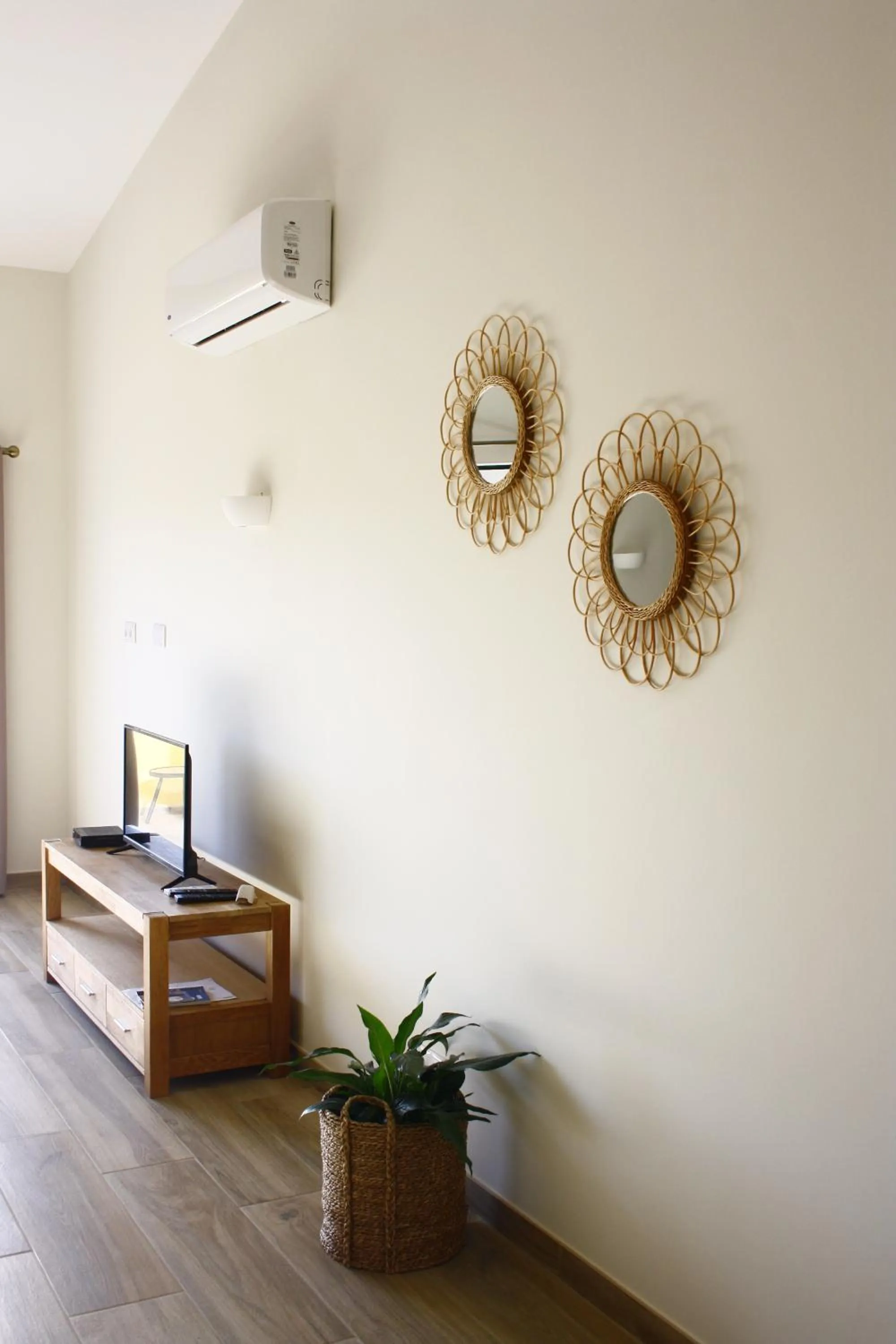 TV and multimedia in Quinta do Mocho Turismo Rural