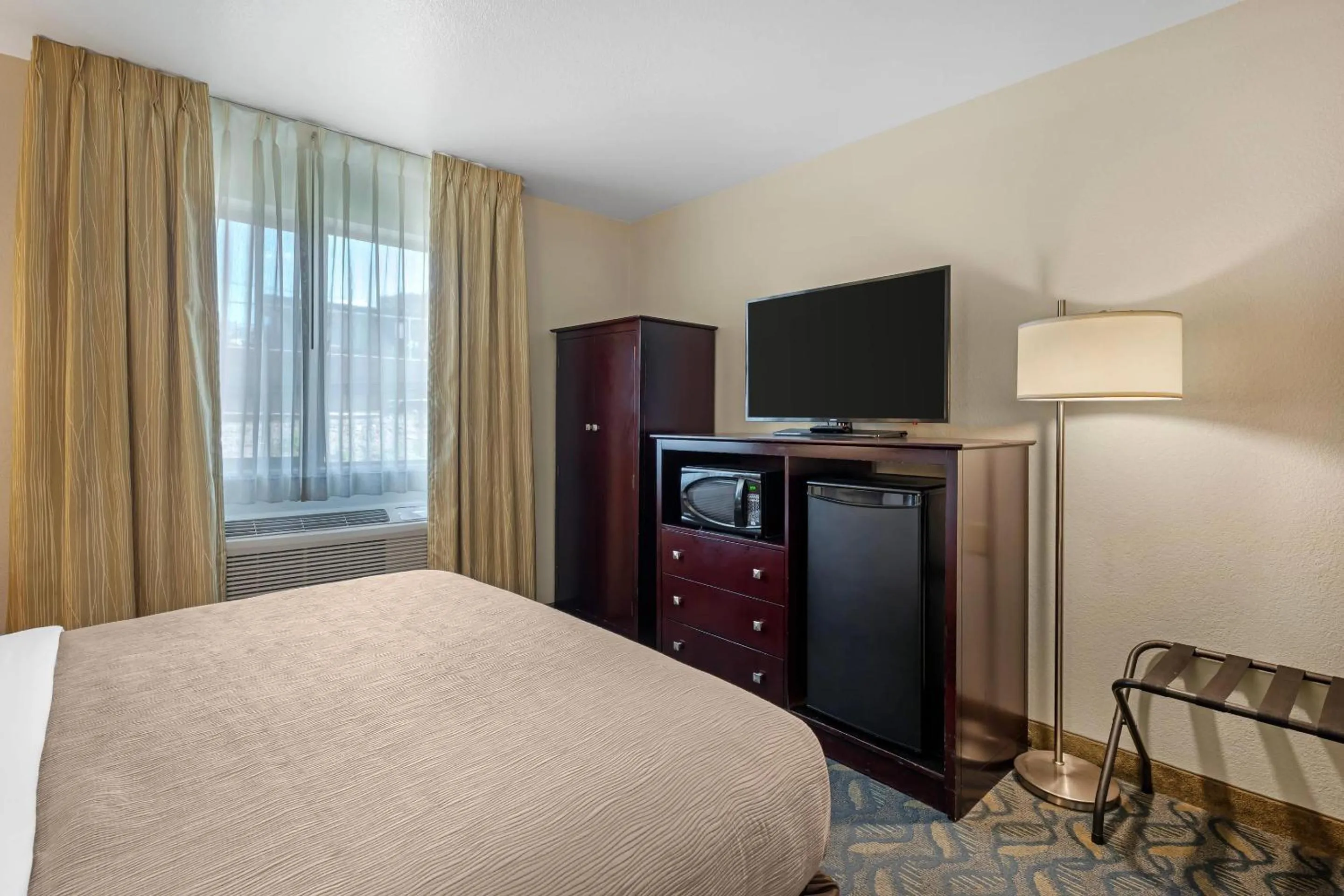 Bedroom, Bed in Quality Inn Prescott