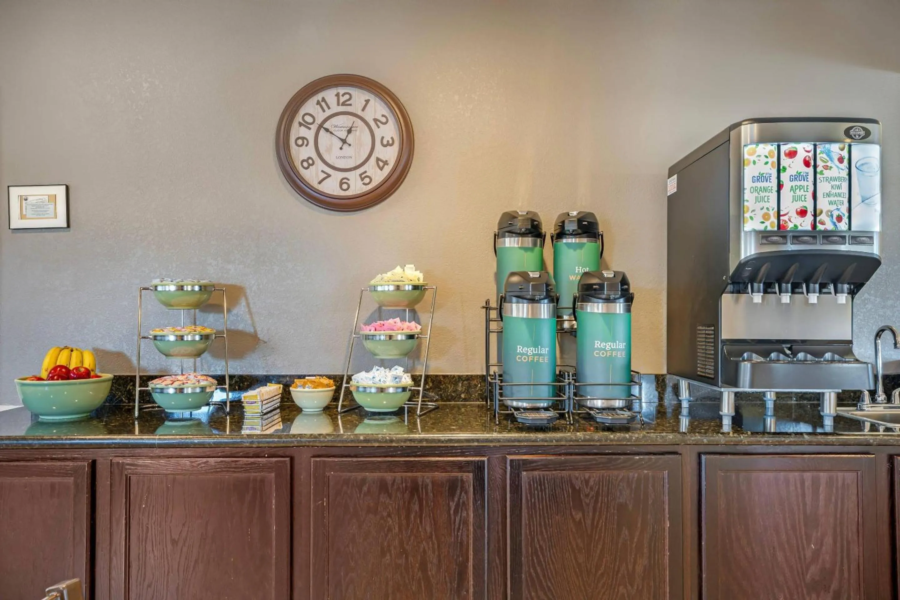 Breakfast in Quality Inn Prescott