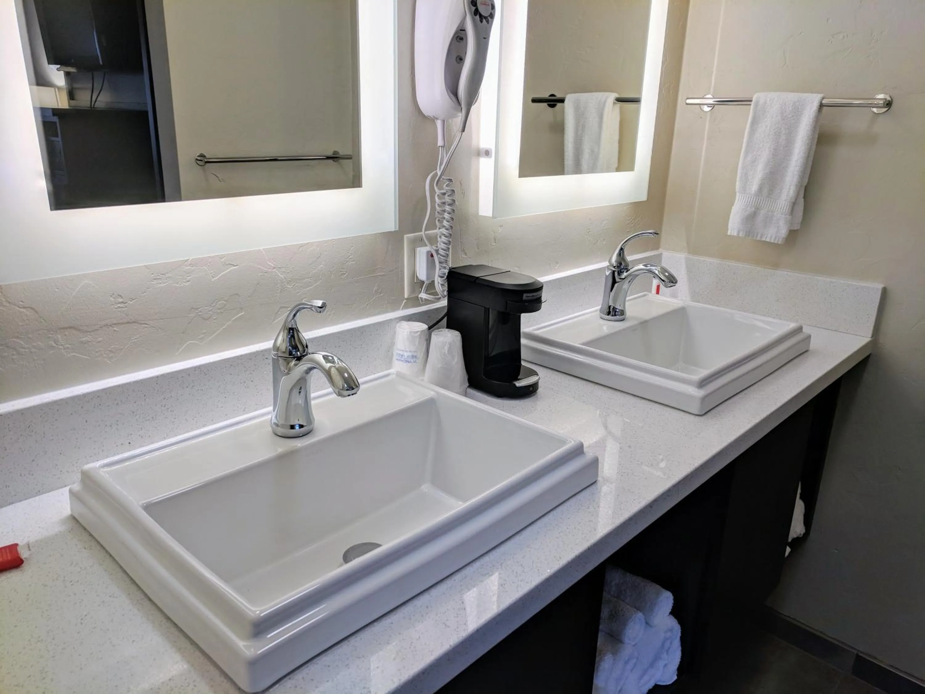 Bathroom in Days Inn by Wyndham Prescott