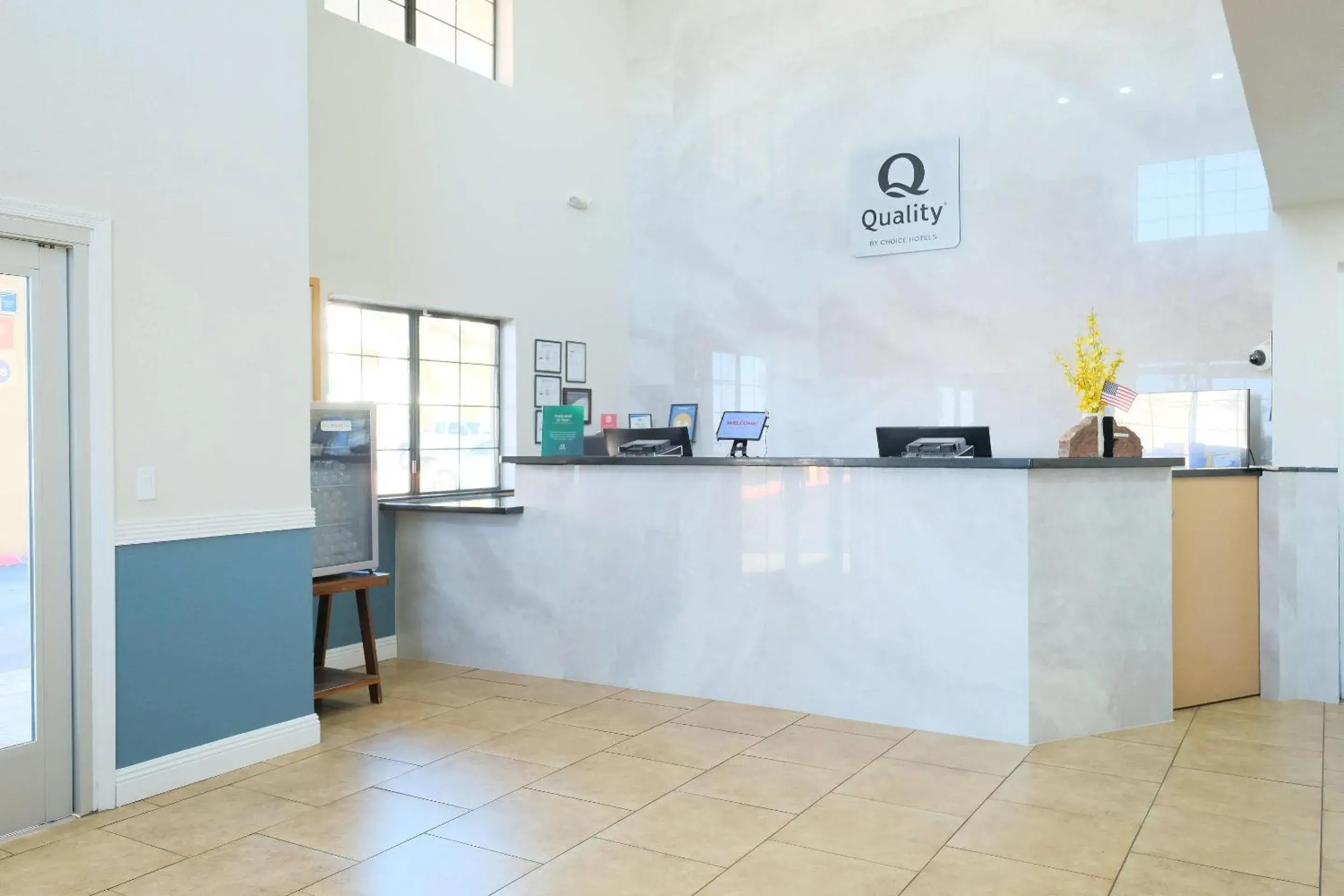 Lobby or reception in Quality Inn Holbrook near Petrified Forest Lobby or reception in Quality Inn Holbrook near Petrified Forest