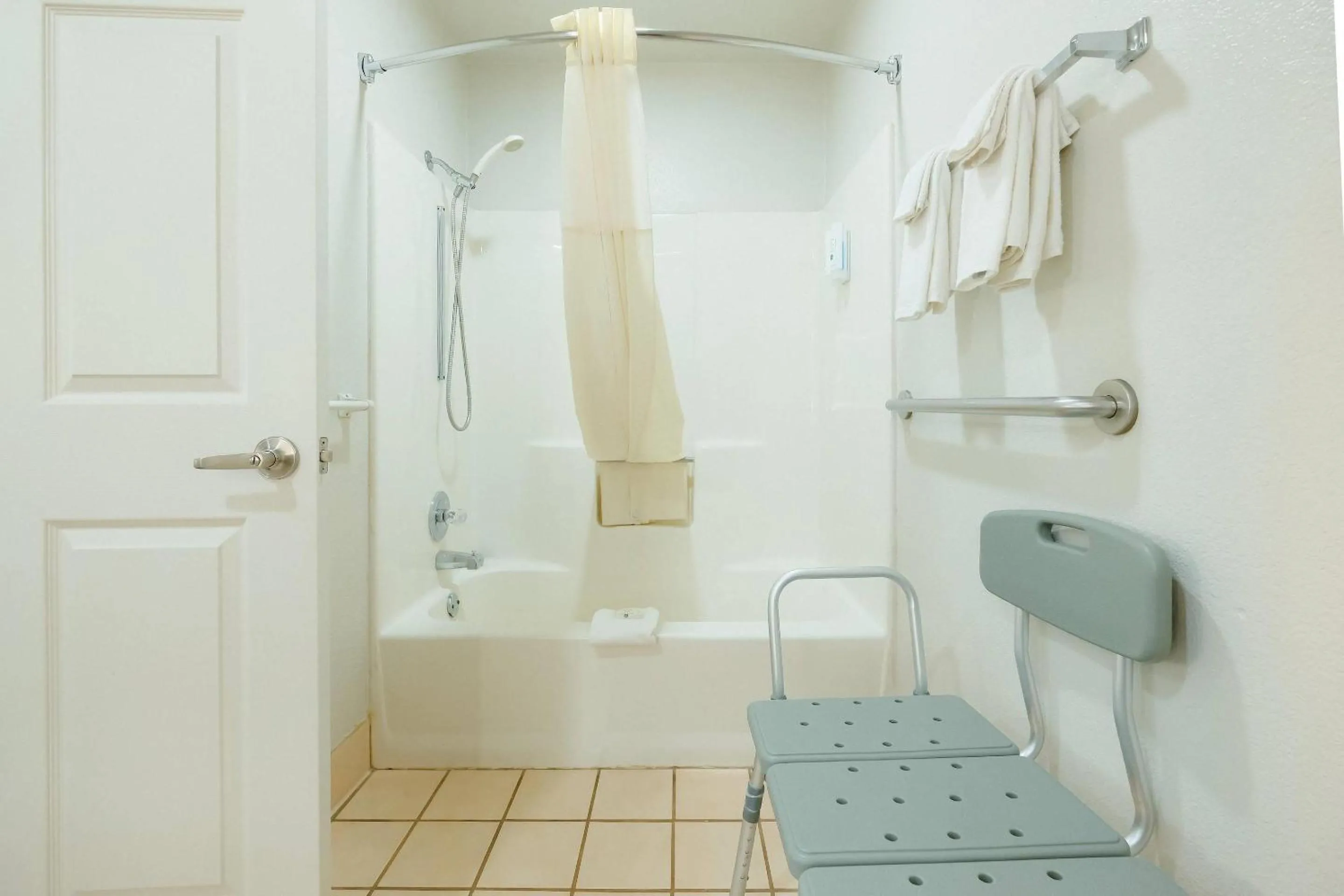 Bedroom in Quality Inn Holbrook near Petrified Forest