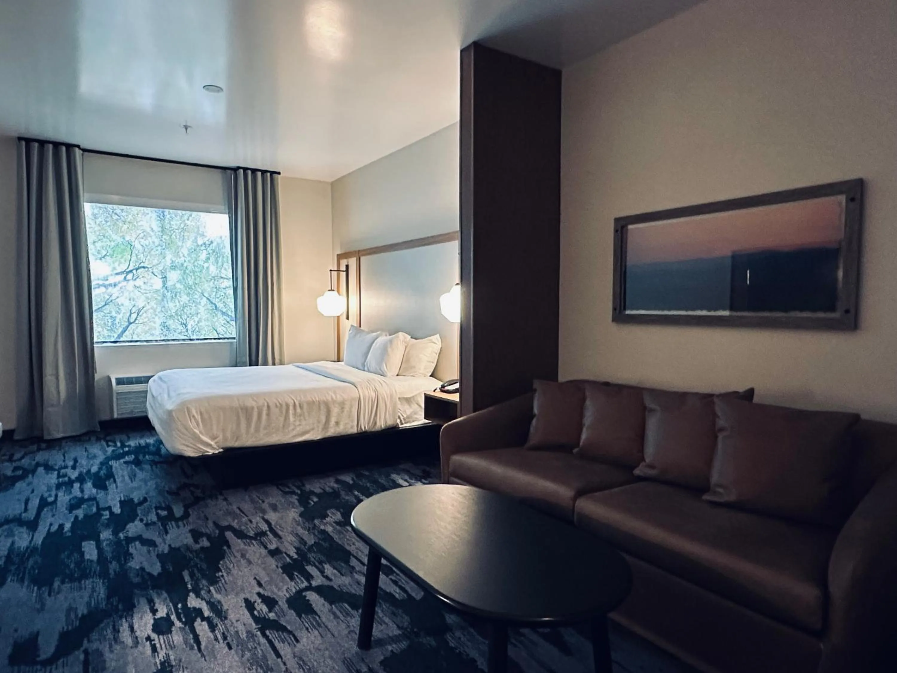 King Suite - Non-Smoking in Fairfield by Marriott Inn & Suites Scottsdale Old Town