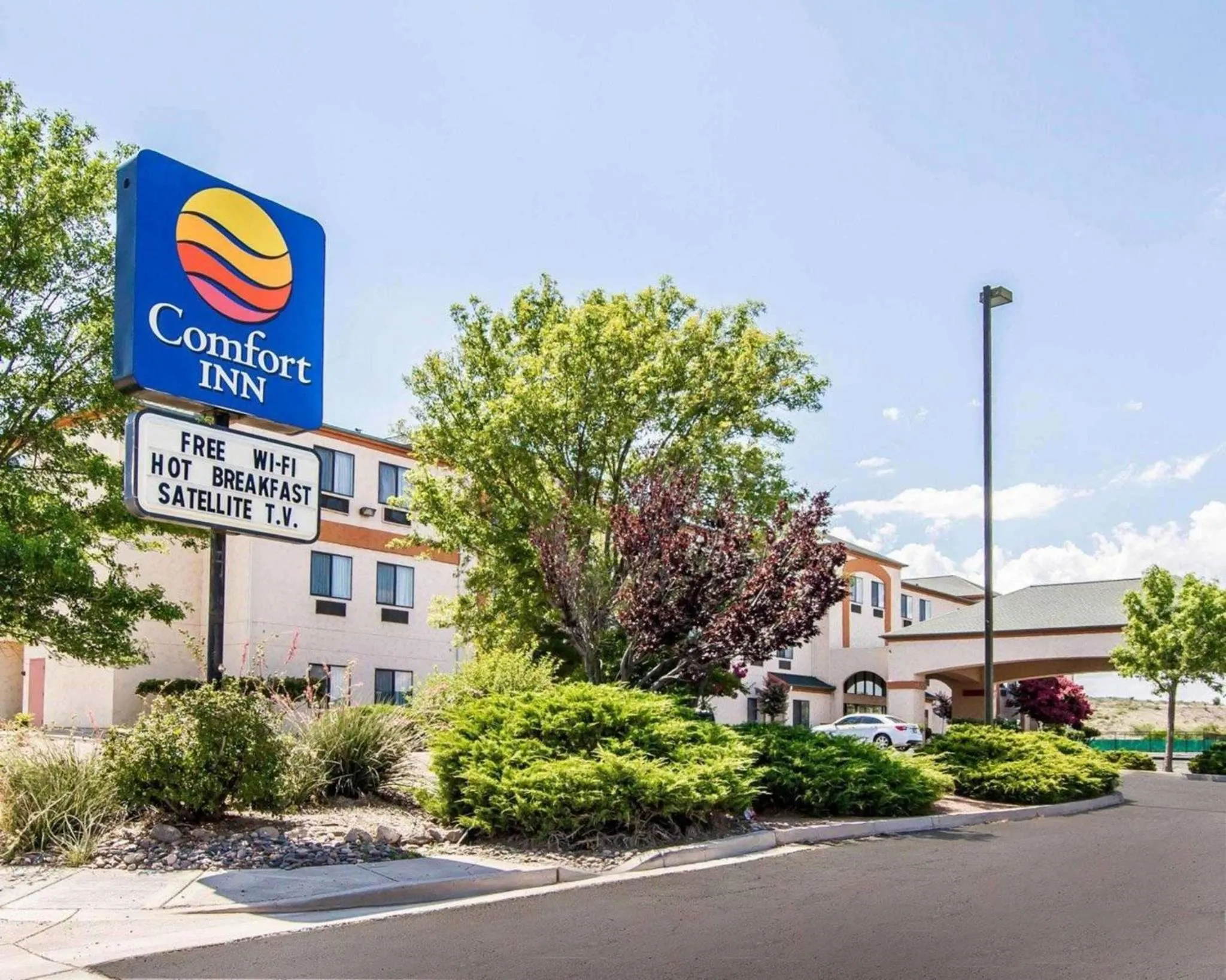 Property building in Comfort Inn Camp Verde I-17