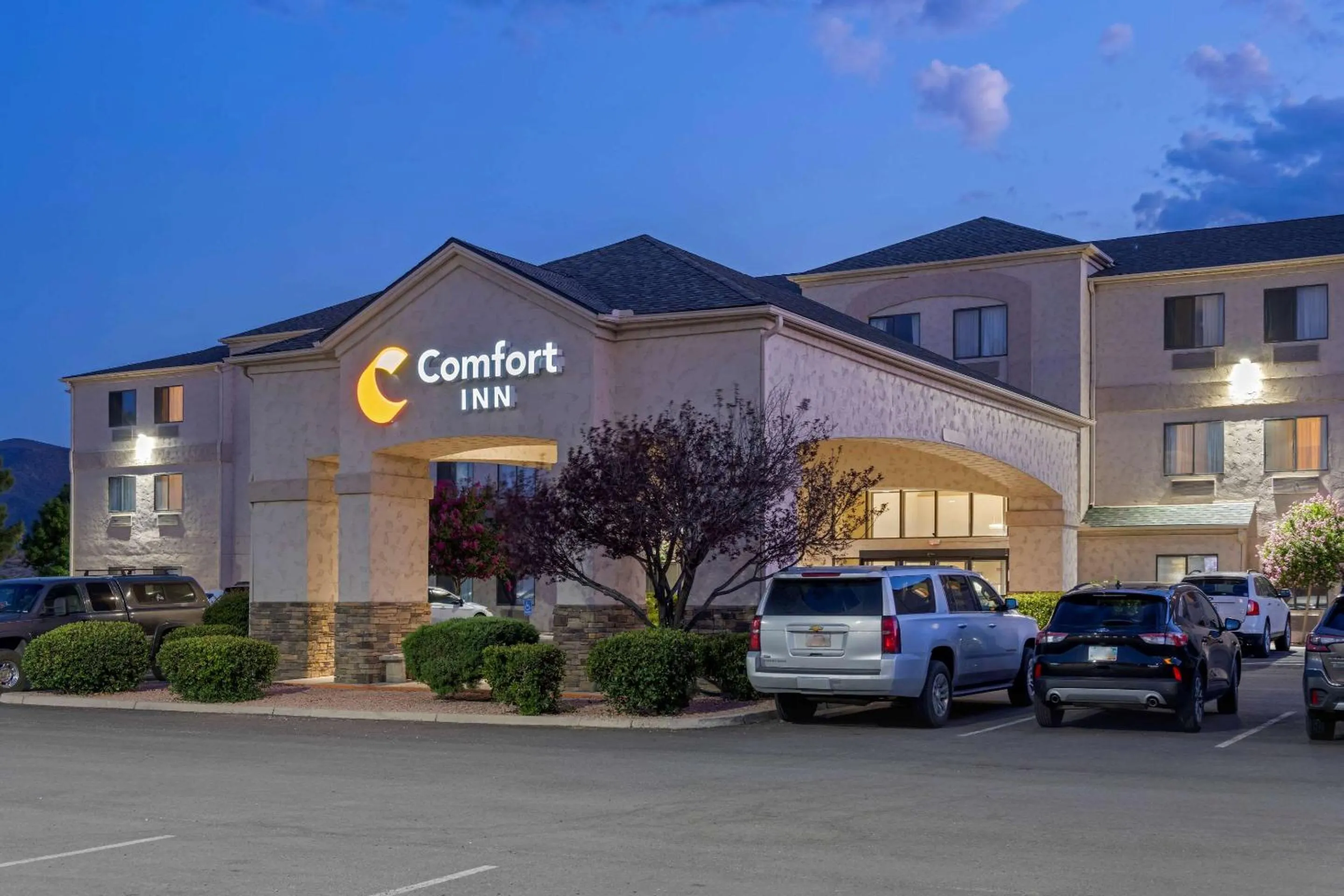 Property building in Comfort Inn Camp Verde I-17