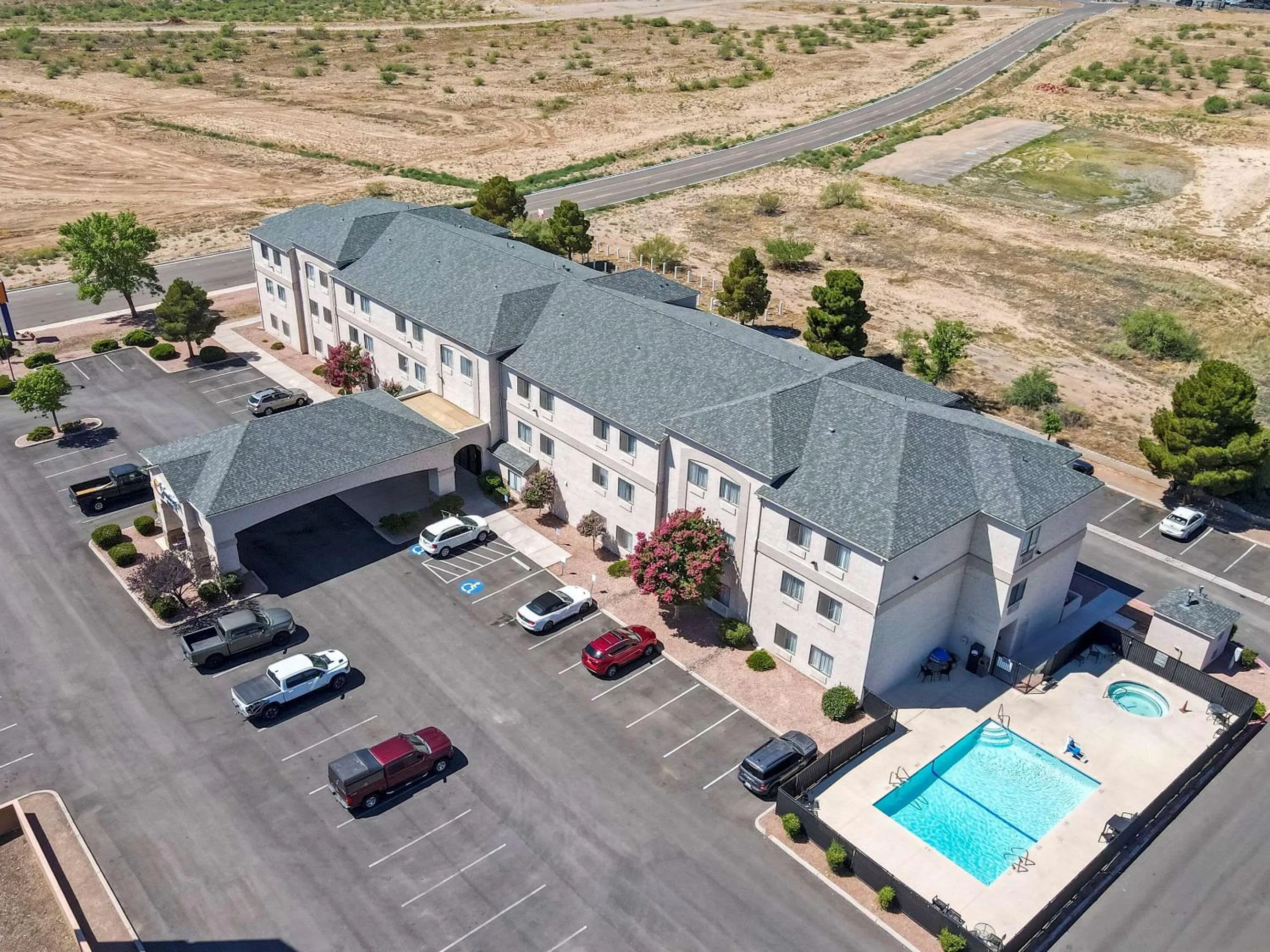 Property building in Comfort Inn Camp Verde I-17