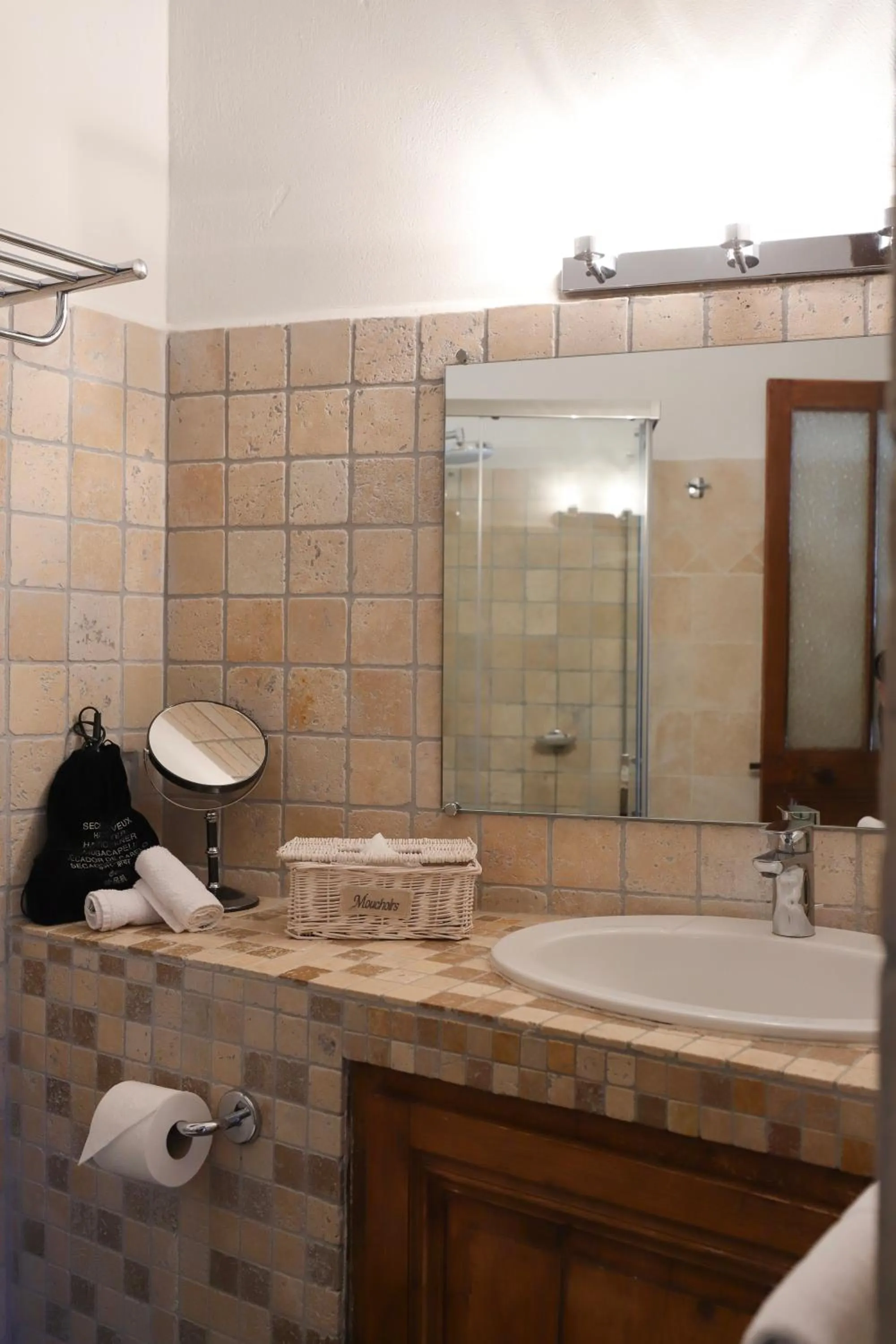 Bathroom in LA FERME DE LA HUPPE