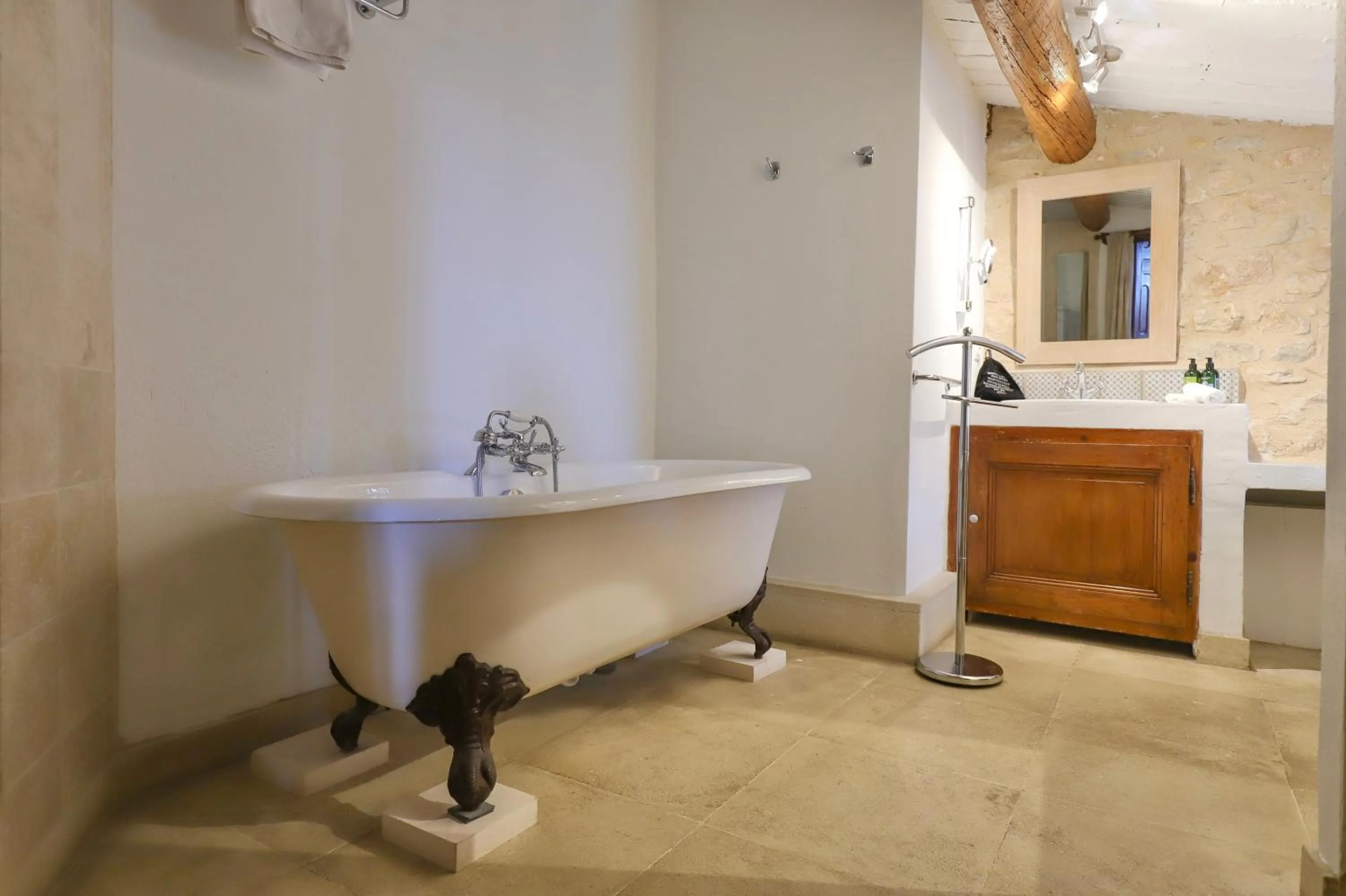 Bathroom in LA FERME DE LA HUPPE