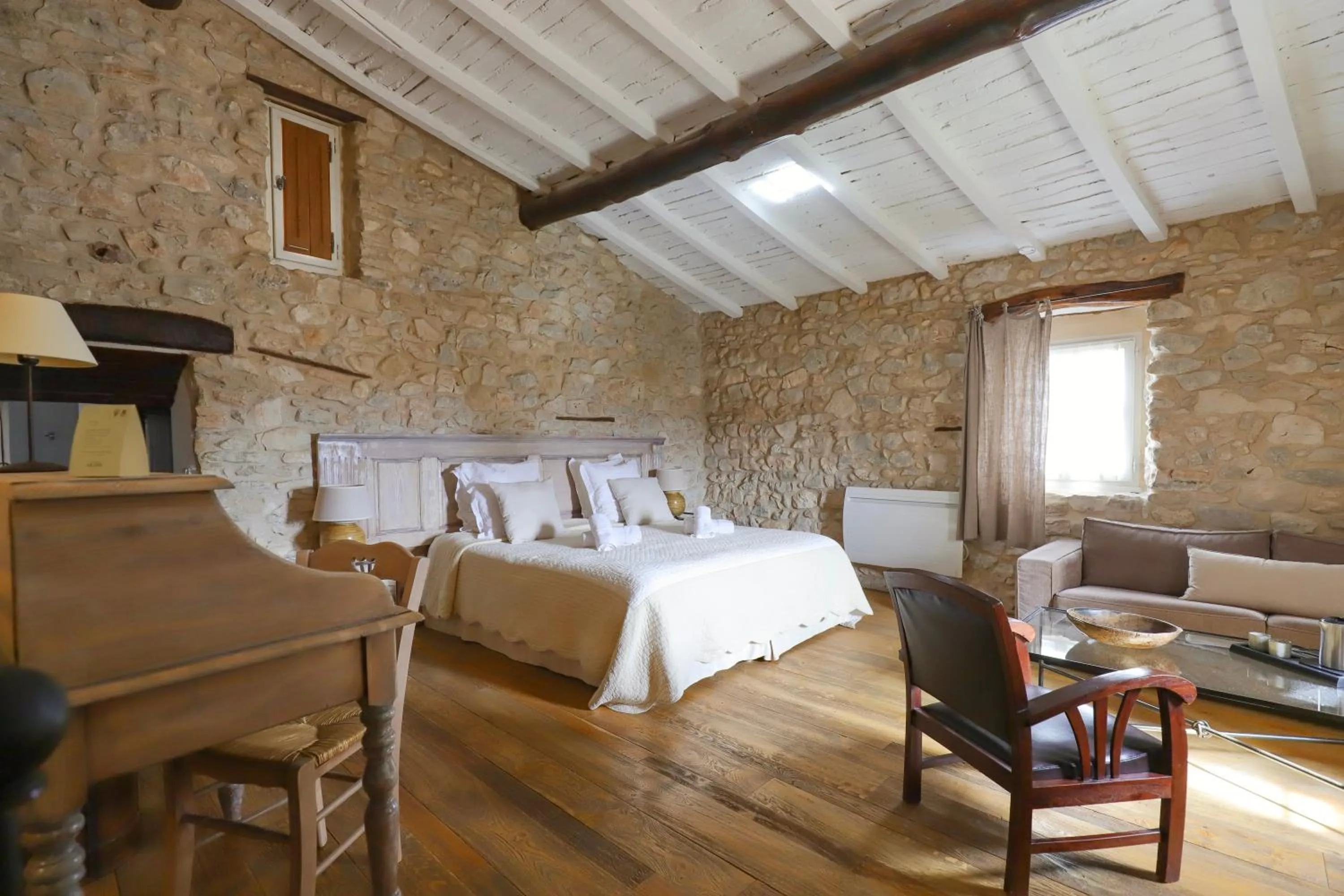 Photo of the whole room, Bed in LA FERME DE LA HUPPE