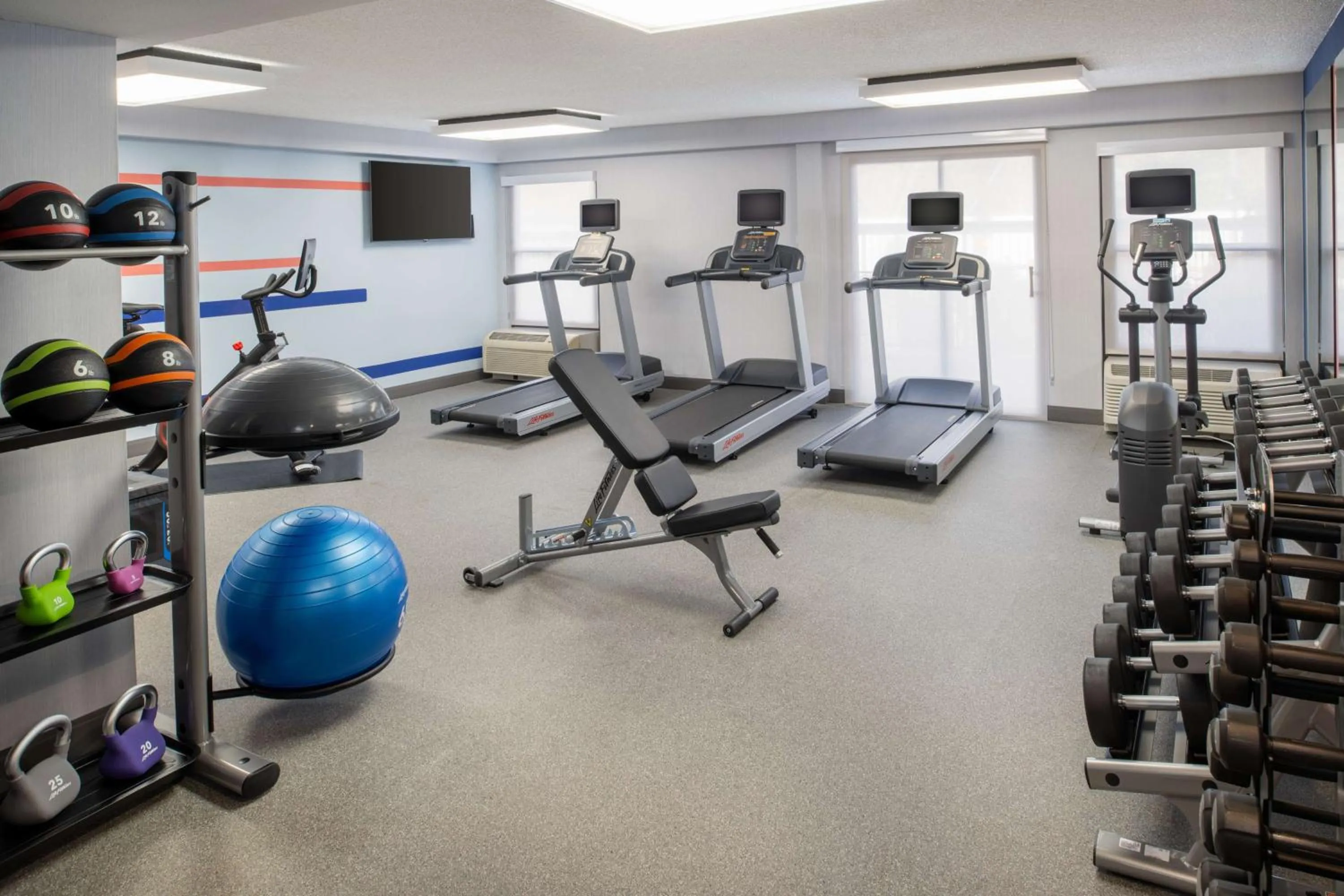 Fitness centre/facilities in Hampton Inn Seattle/Southcenter