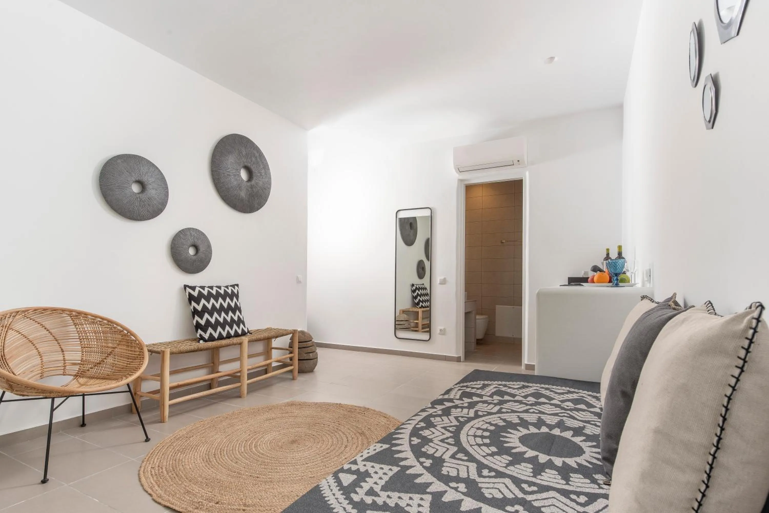 Photo of the whole room in Little Venice Villas